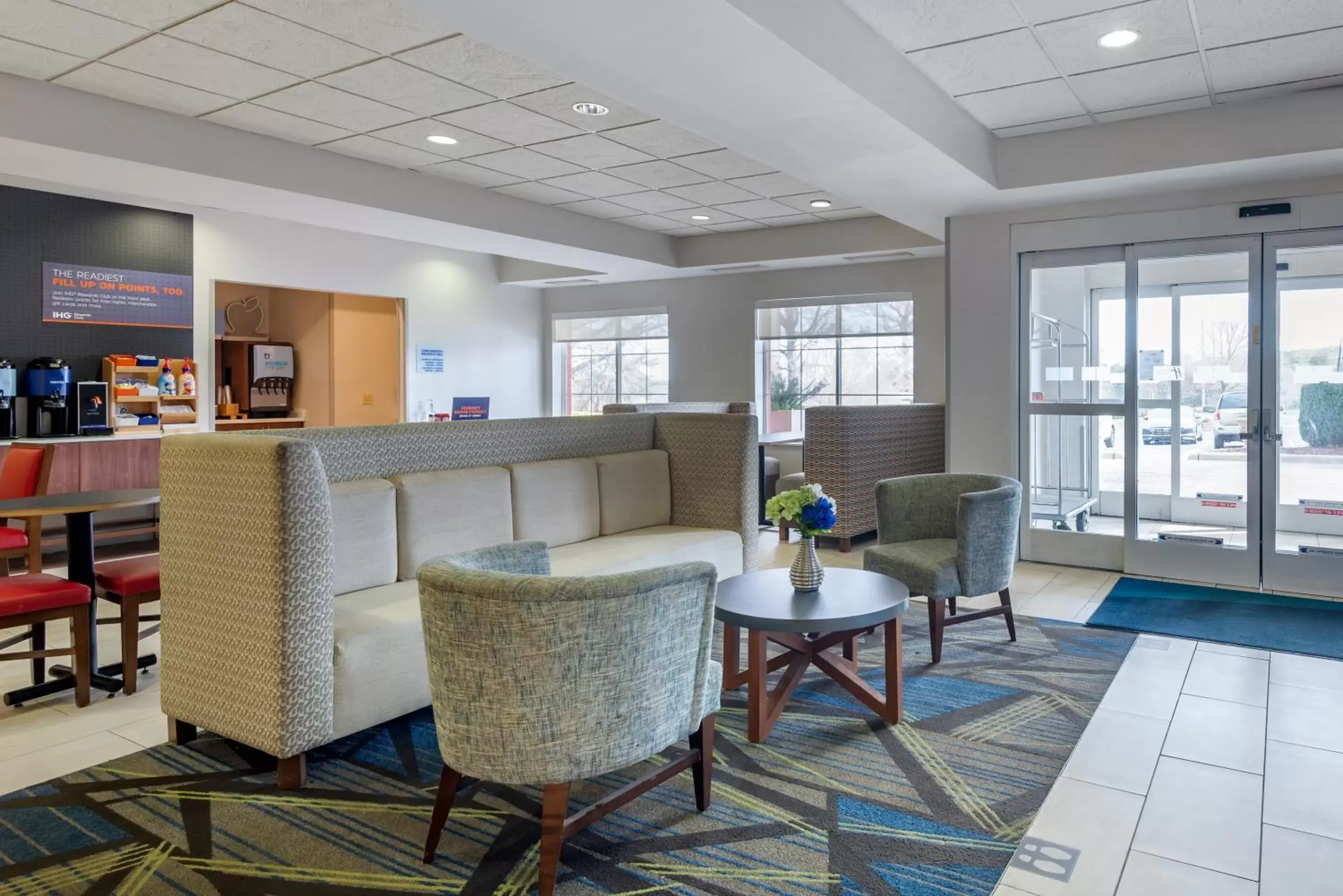 Property building, Lobby/Reception in Holiday Inn Express Charlotte West - Gastonia, an IHG Hotel