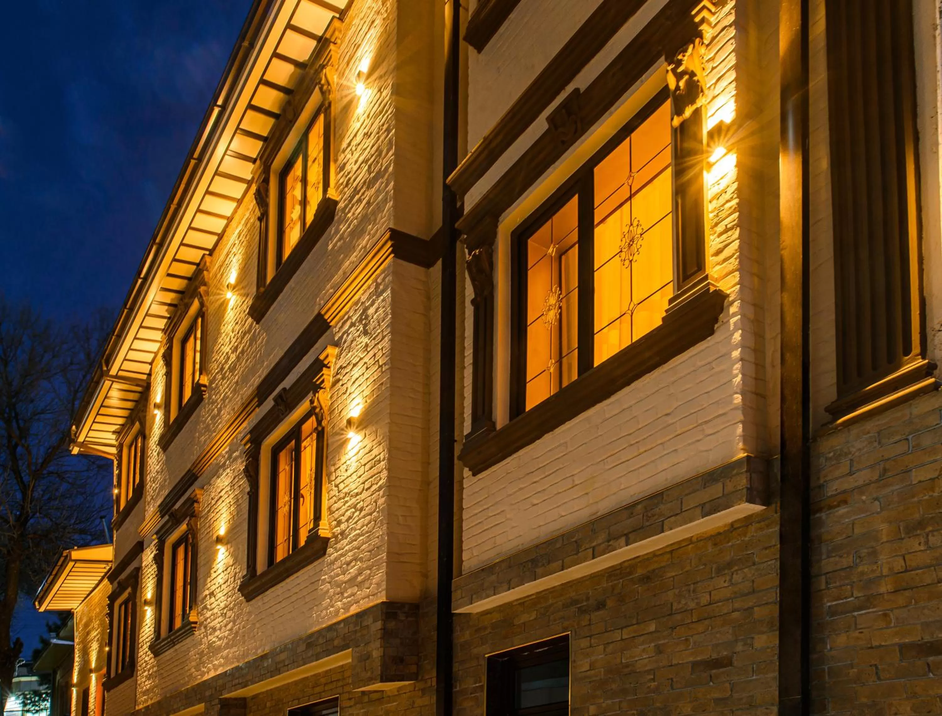 Facade/entrance in Usman