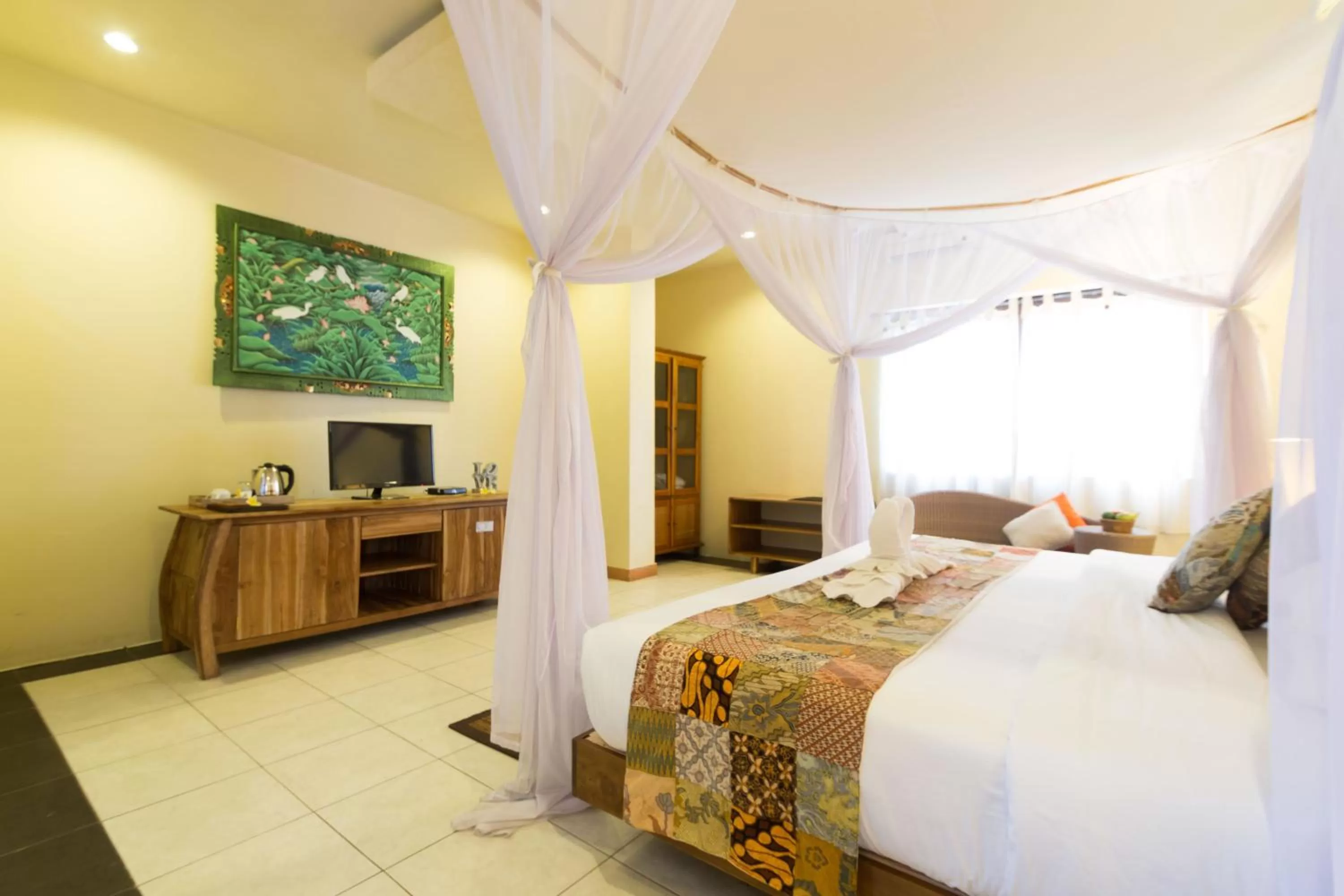 Living room, Bed in Ubud Aura Retreat