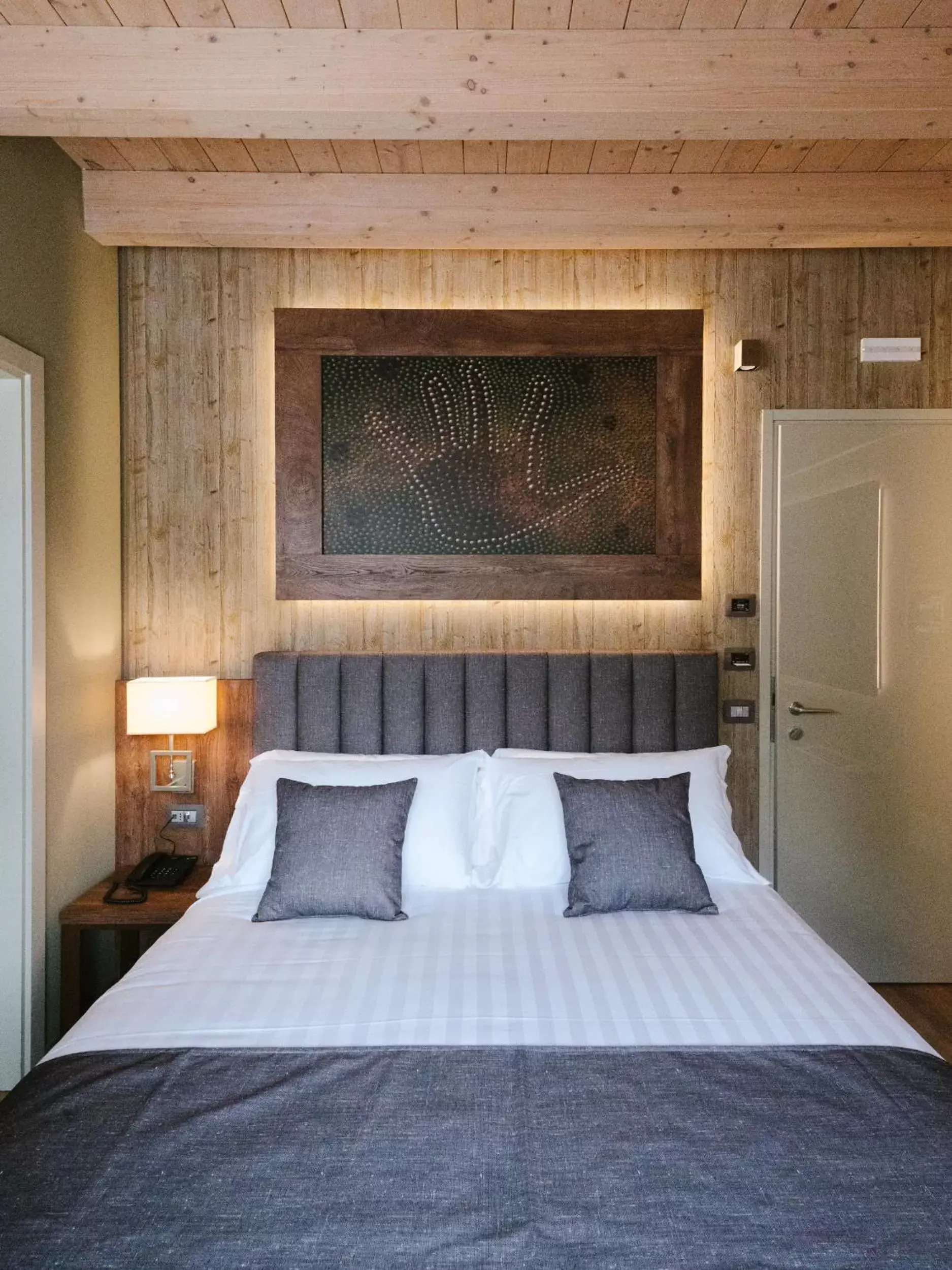 Bed in Lake Hotel La Pieve