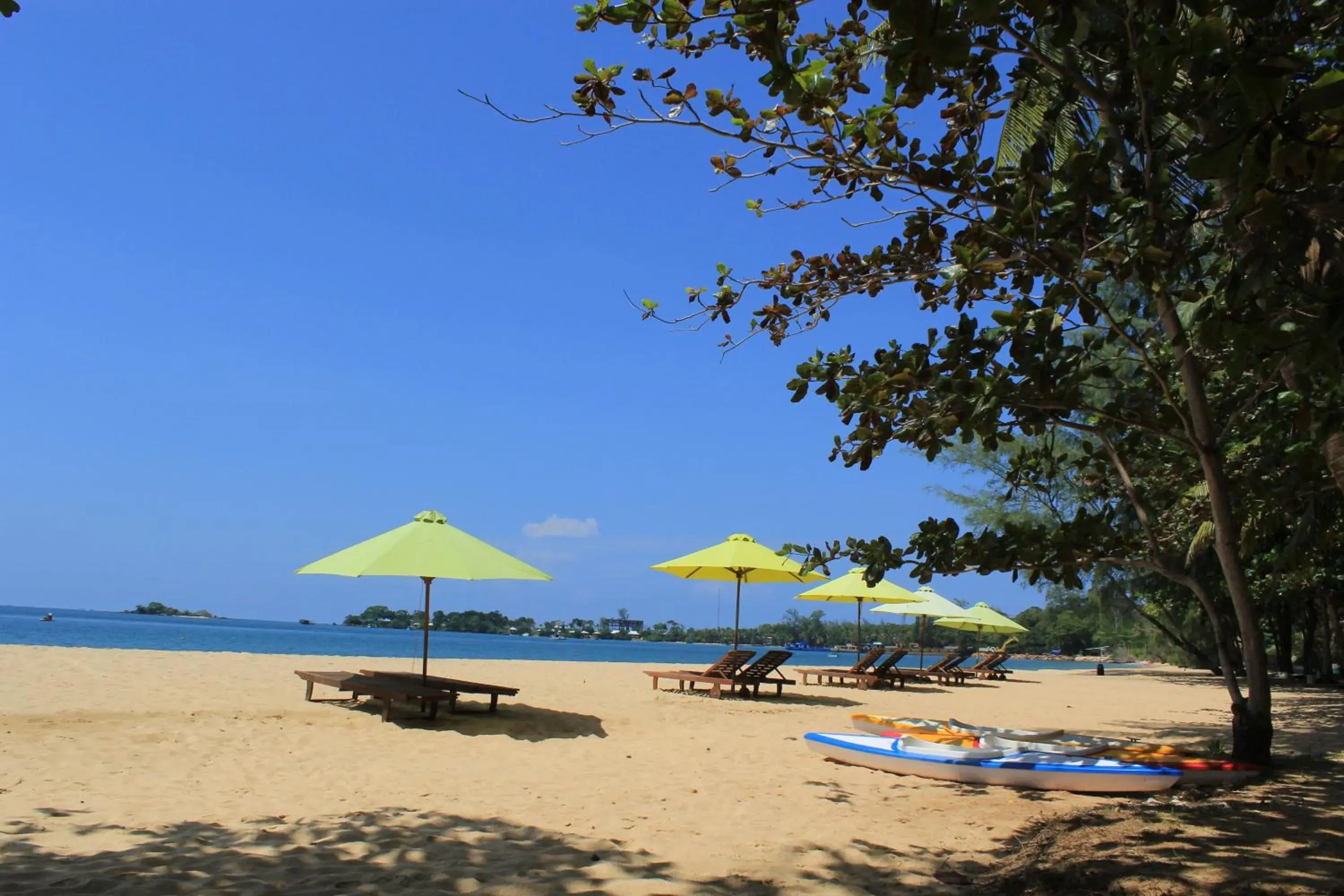 Garden, Beach in Vung Bau Resort