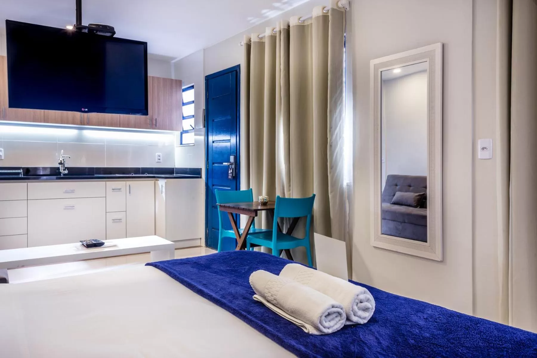 Bedroom, Bed in Injoy Suítes & Aparts