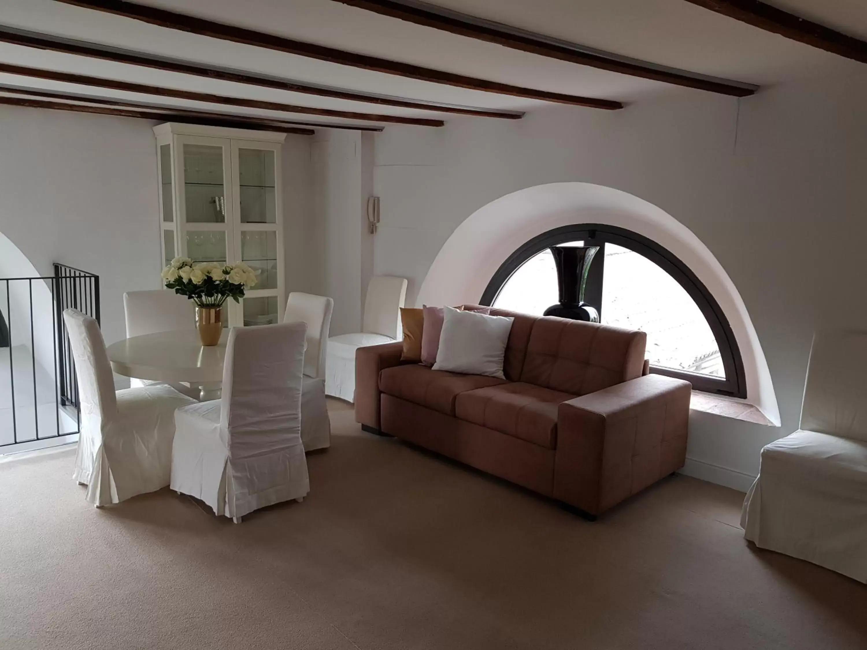 Living room, Seating Area in CharmeRooms Villa Moroni
