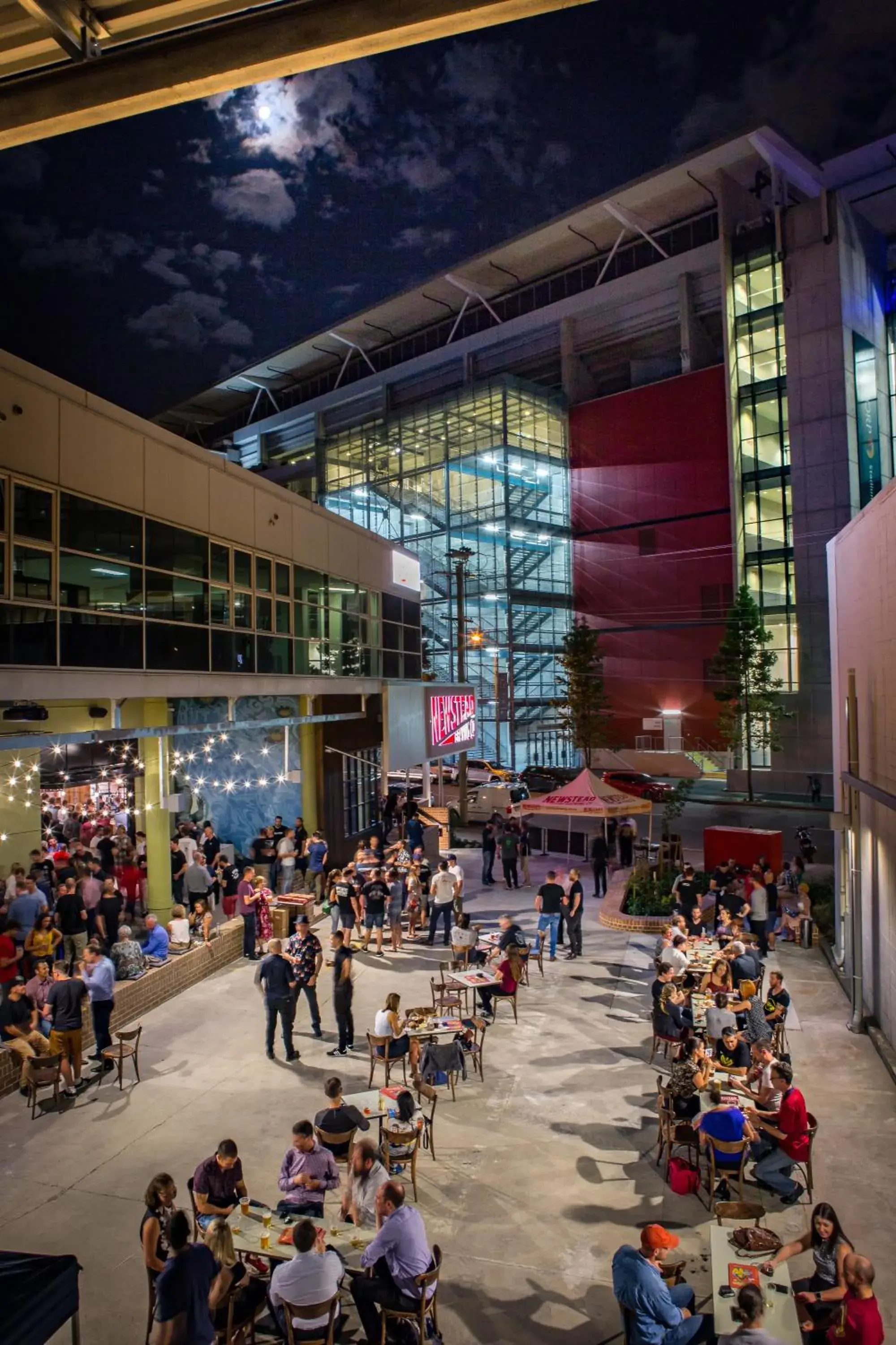 Restaurant/places to eat in Toowong Central Motel Apartments Restaurant/places to eat in Toowong Central Motel Apartments