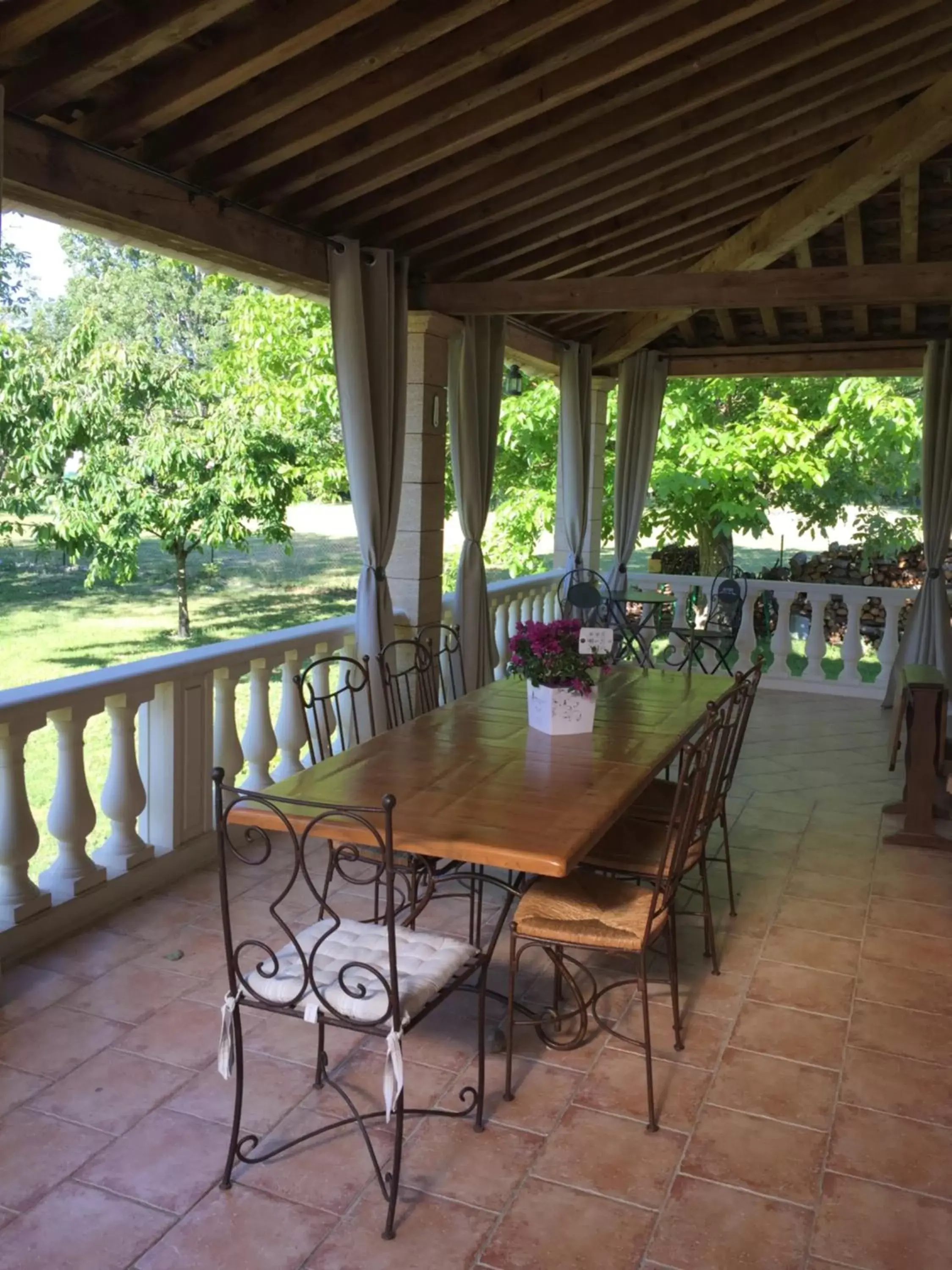 Balcony/Terrace in B&B et Gite d'ayran