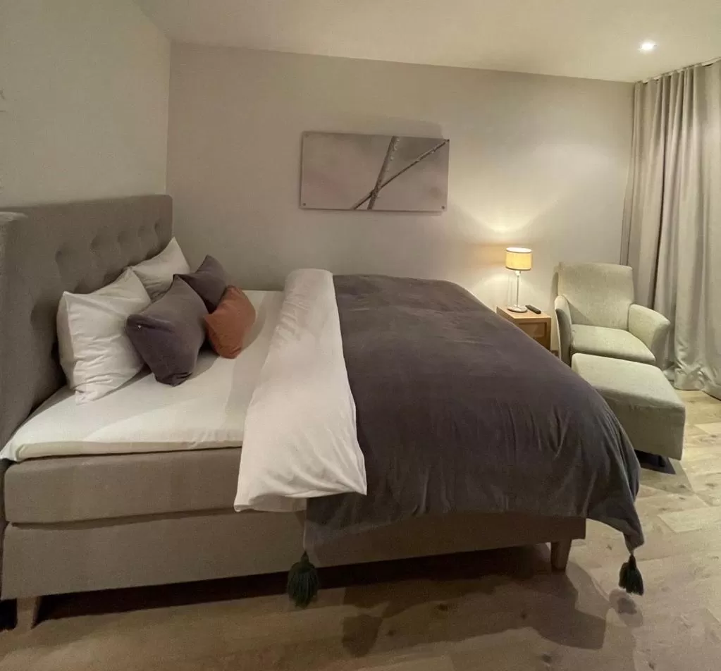 Bedroom, Bed in Rosfjord Strandhotel