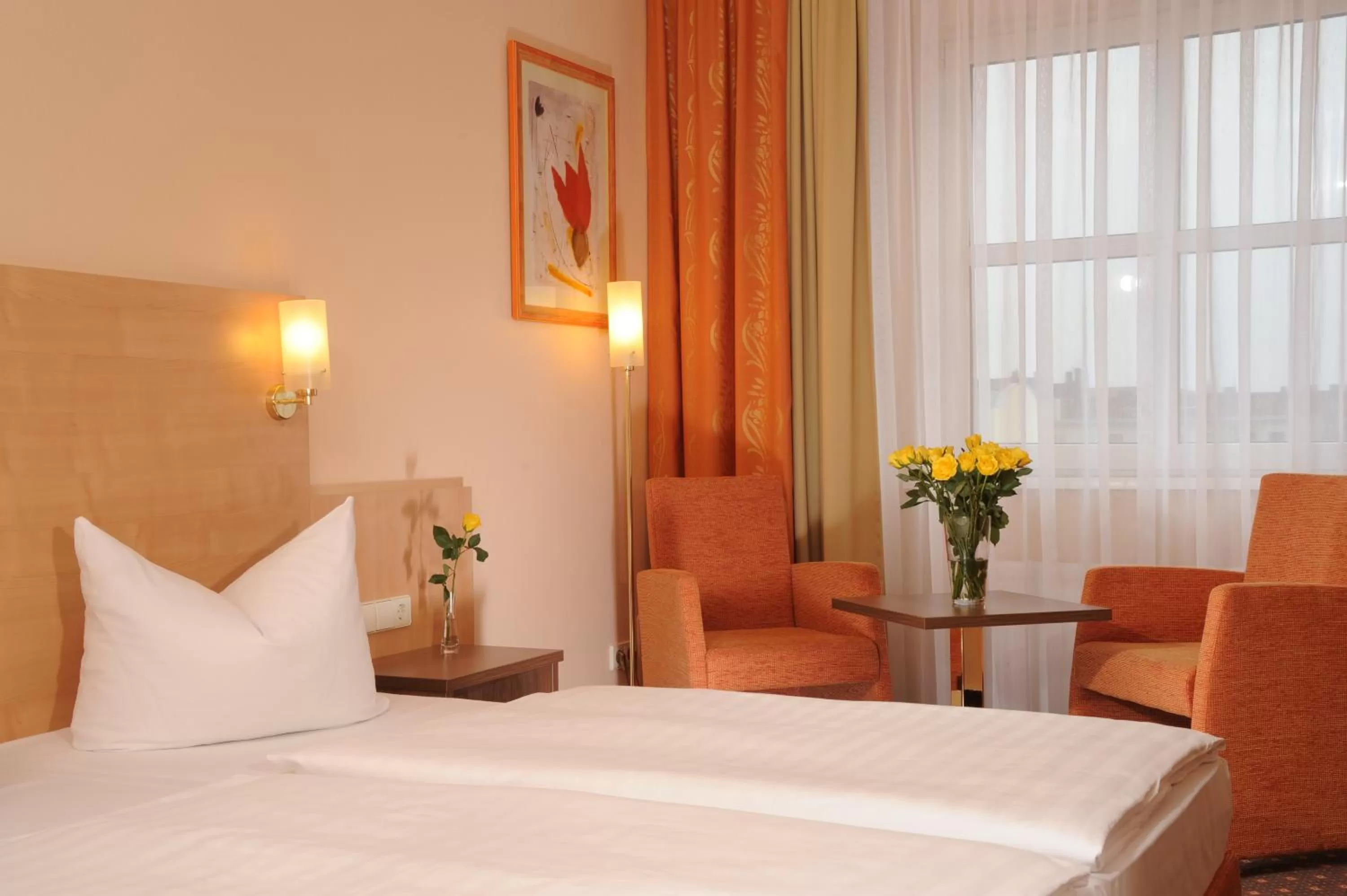 Photo of the whole room, Bed in PLAZA INN Berlin Charlottenburg