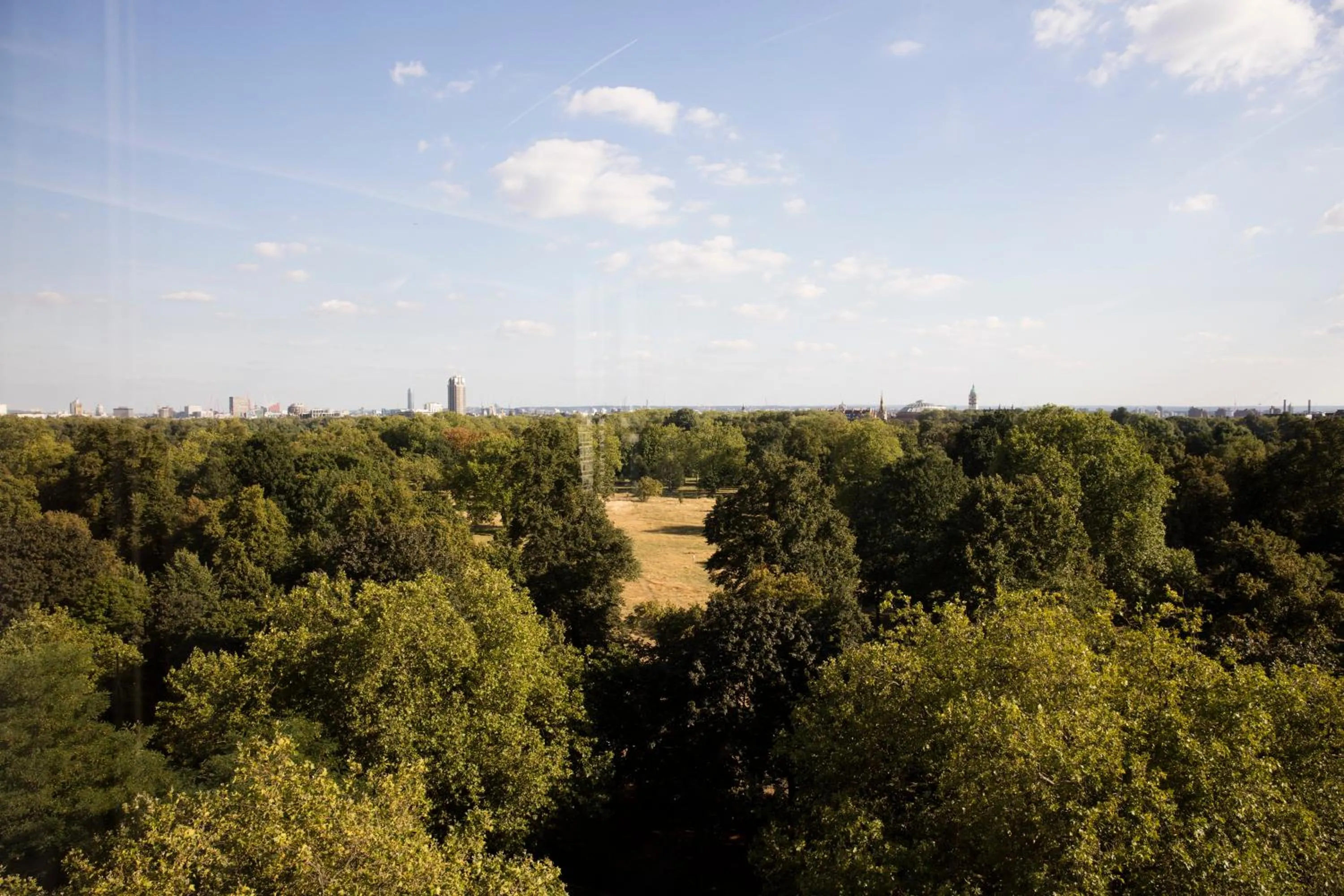 Landmark view in Thistle London Hyde Park Kensington Gardens