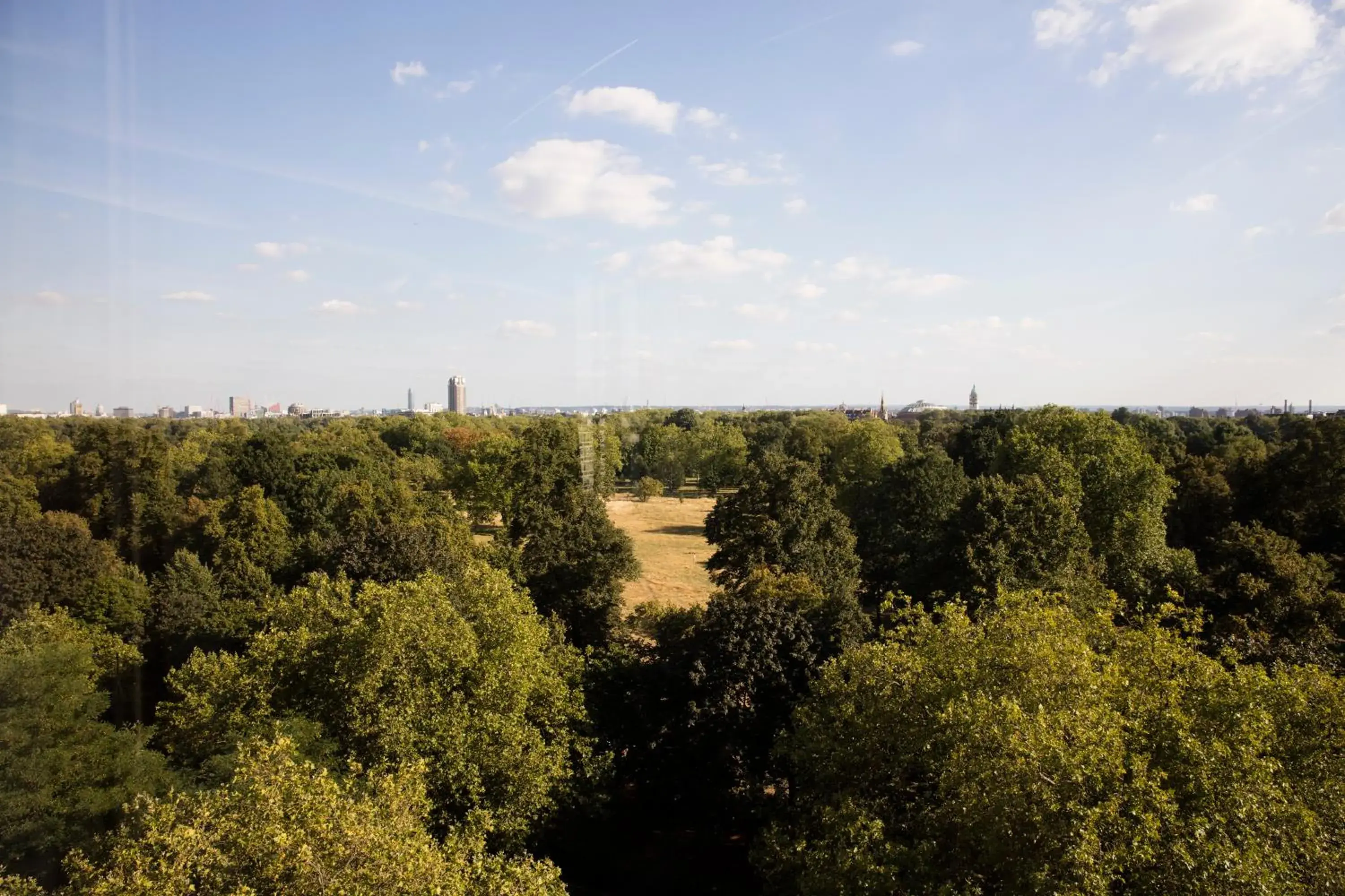 Landmark view in Thistle London Hyde Park Kensington Gardens