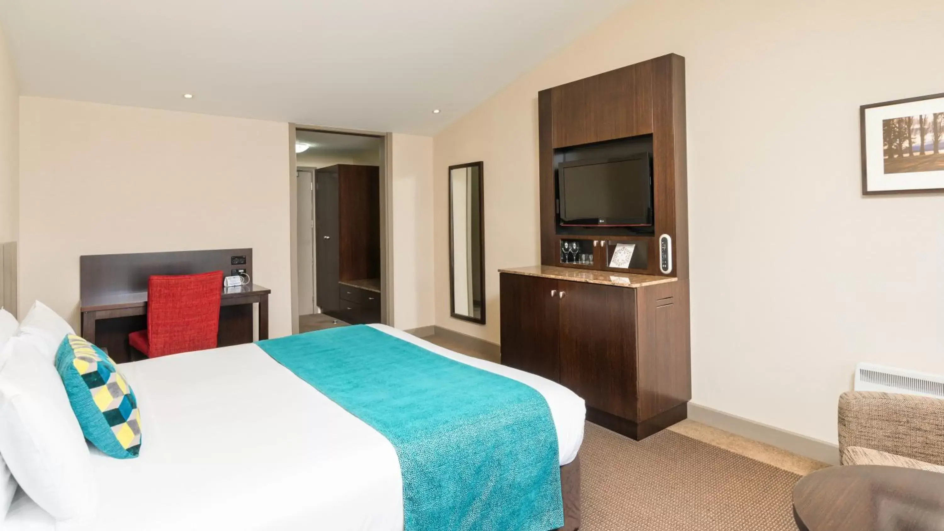 Bed in Copthorne Hotel & Resort Lakefront Queenstown