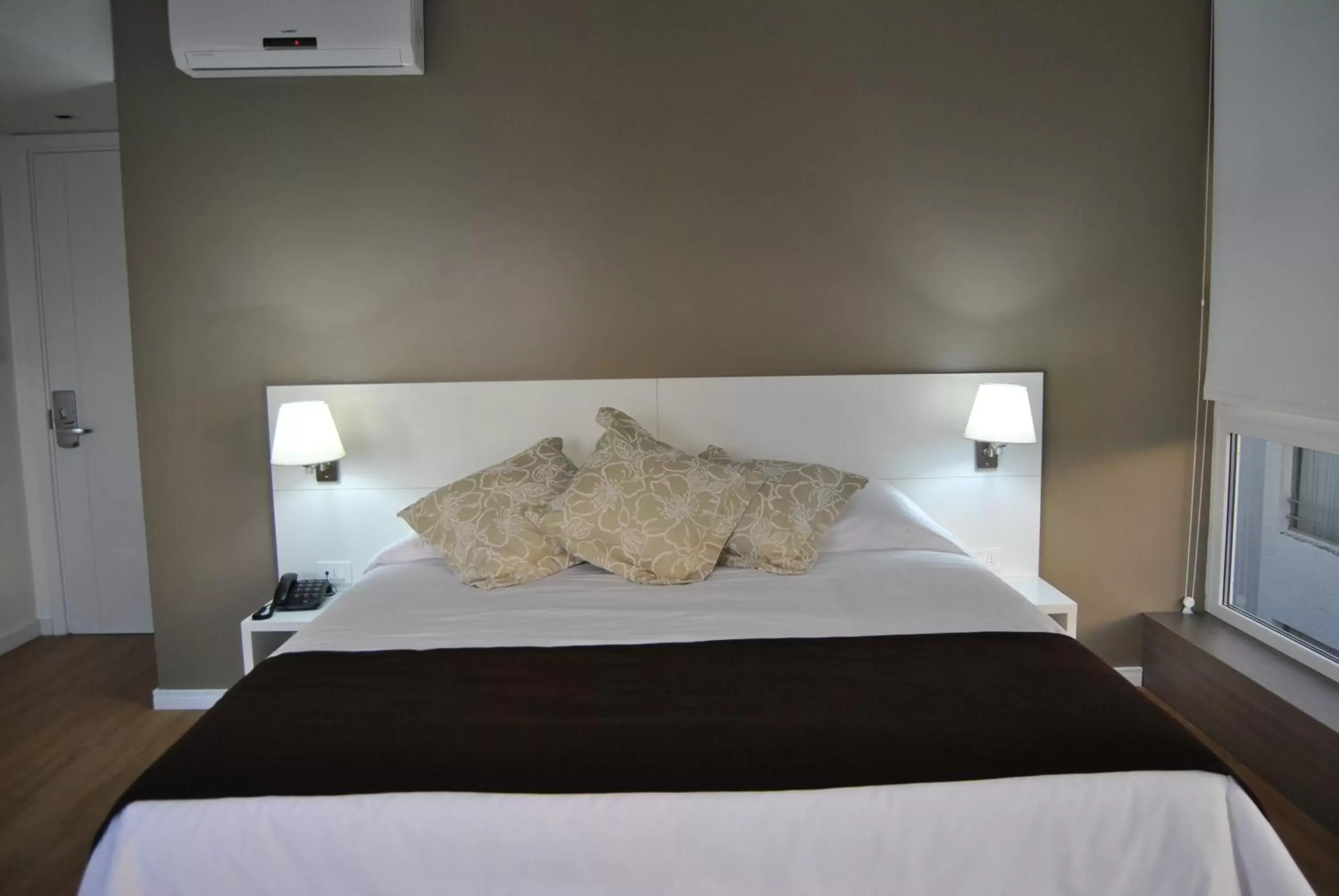 Decorative detail, Bed in Hotel Castilla Decorative detail, Bed in Hotel Castilla