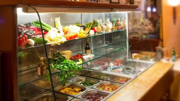 Restaurant/places to eat in Hotel La Scala