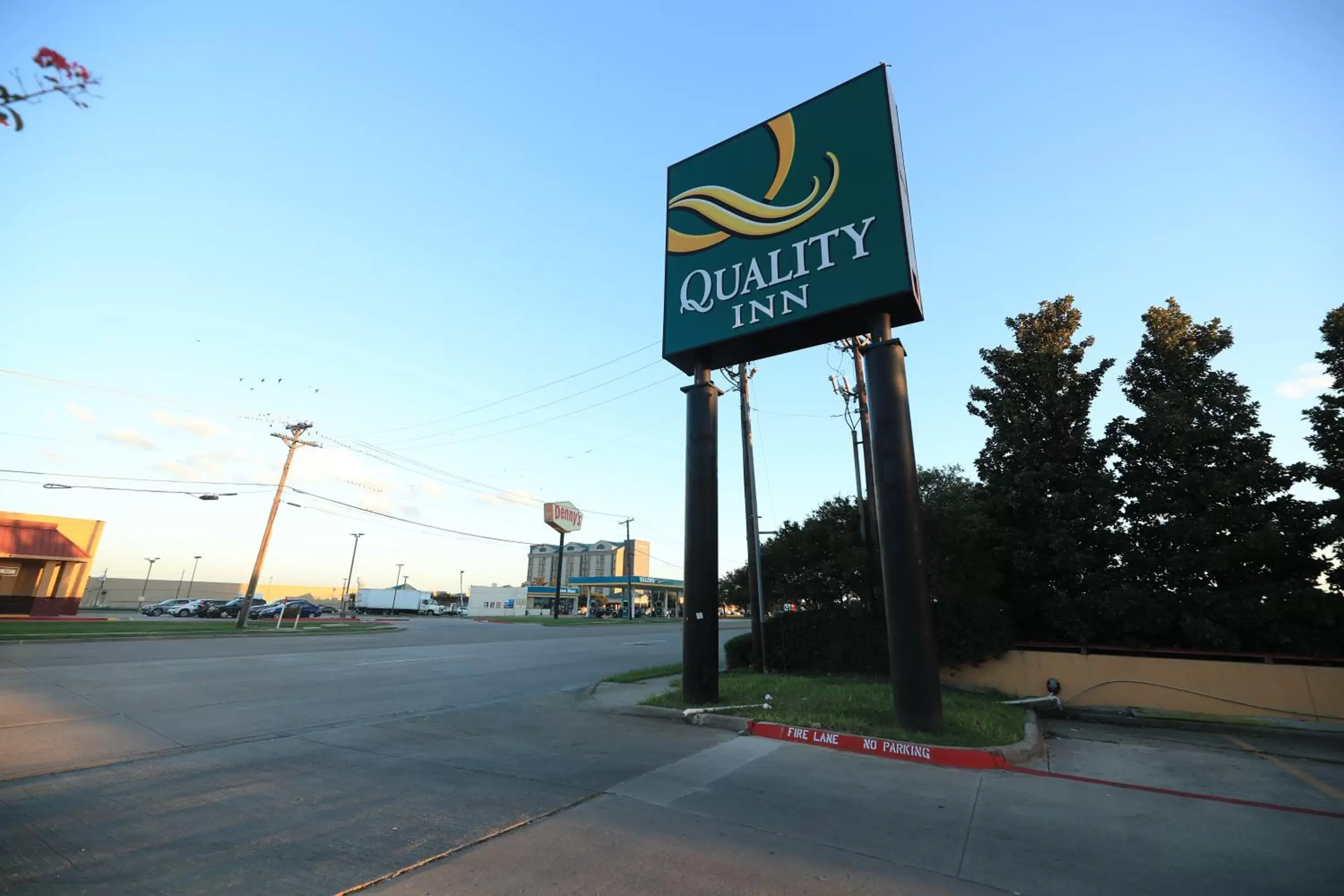 Property logo or sign in Quality Inn DFW Airport North - Irving