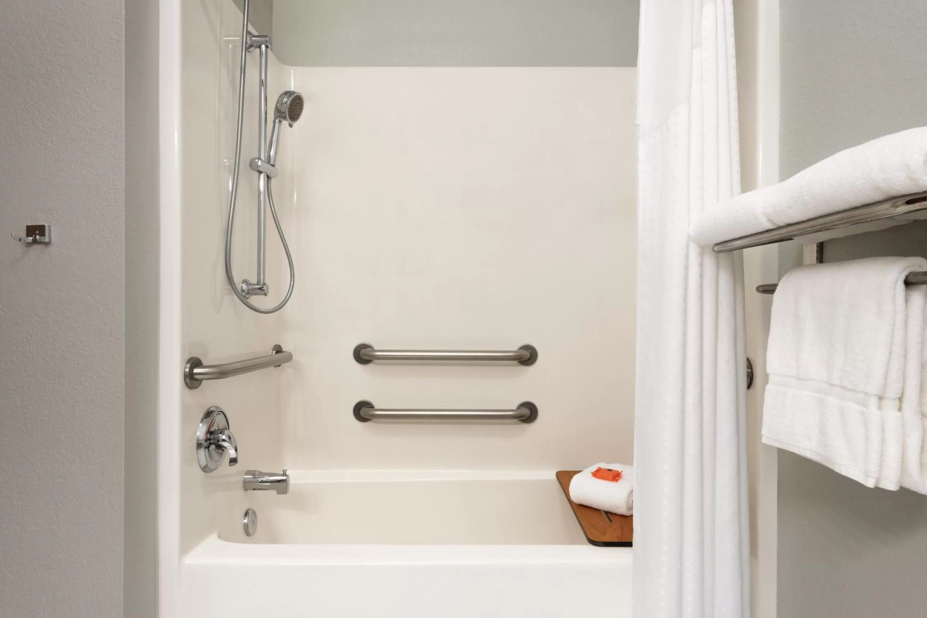 Bathroom in Radisson Hotel Ames Conference Center at ISU