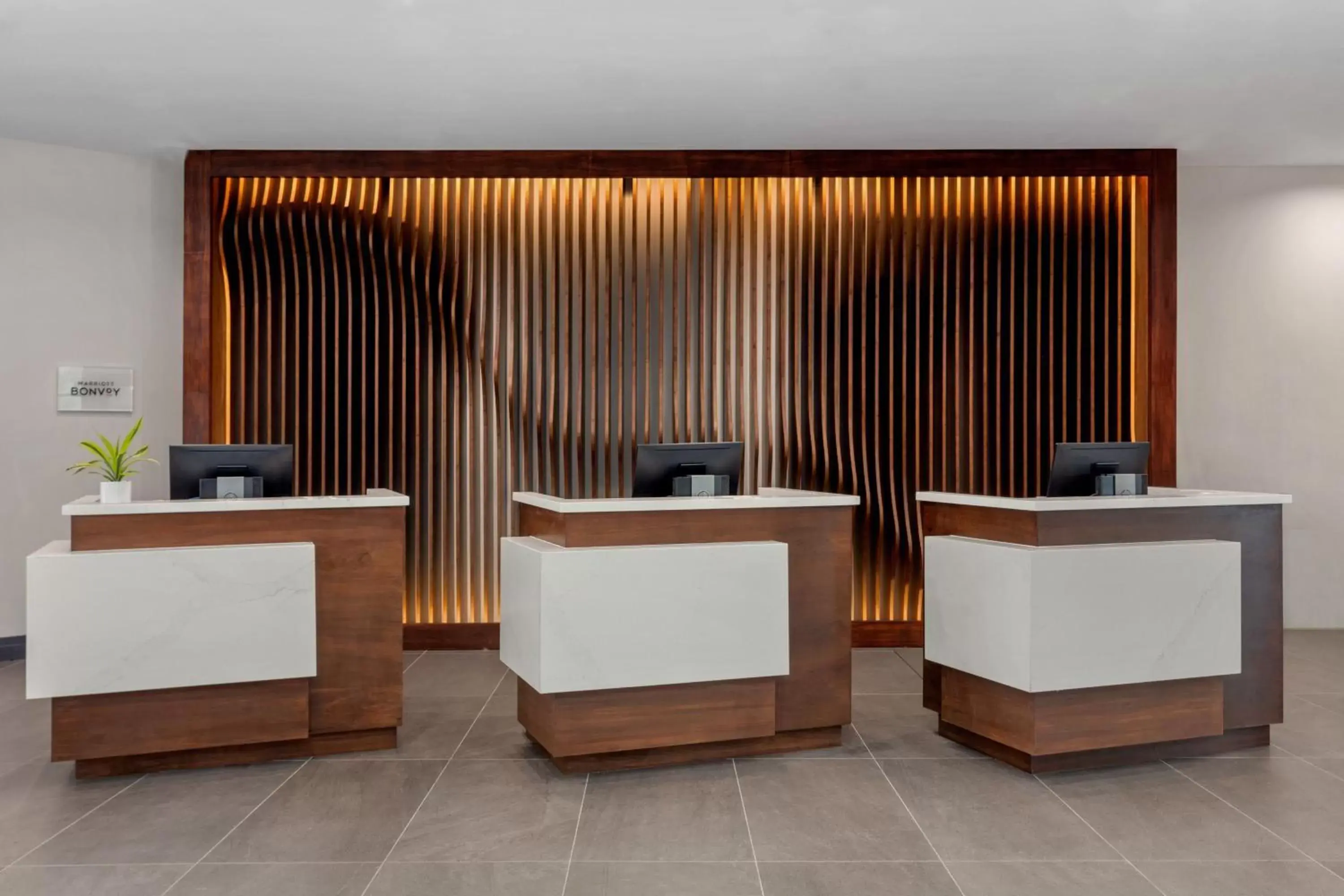 Lobby or reception, Lobby/Reception in Delta Hotels by Marriott Allentown Lehigh Valley