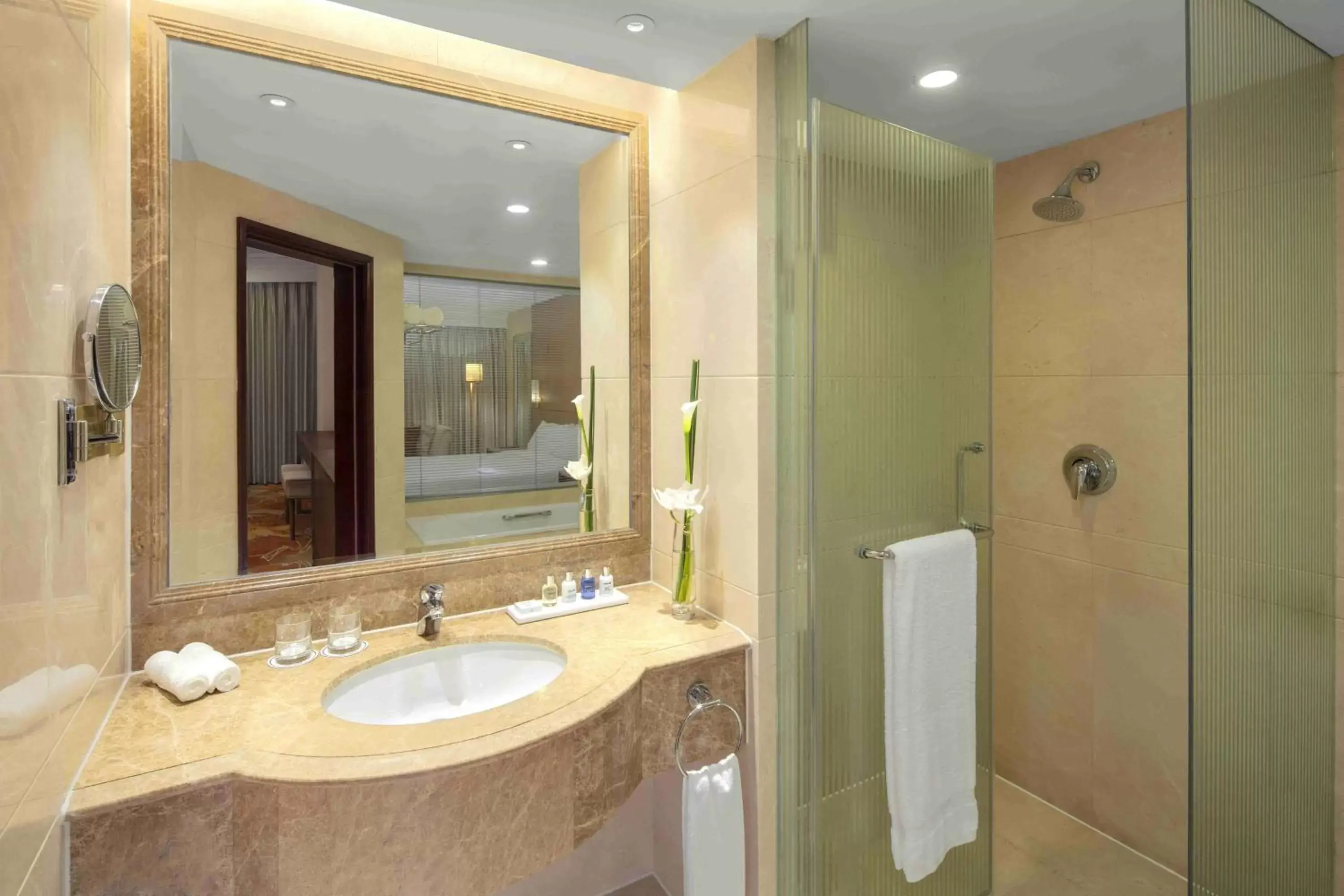 Bathroom in Radisson Blu Hotel Shanghai New World