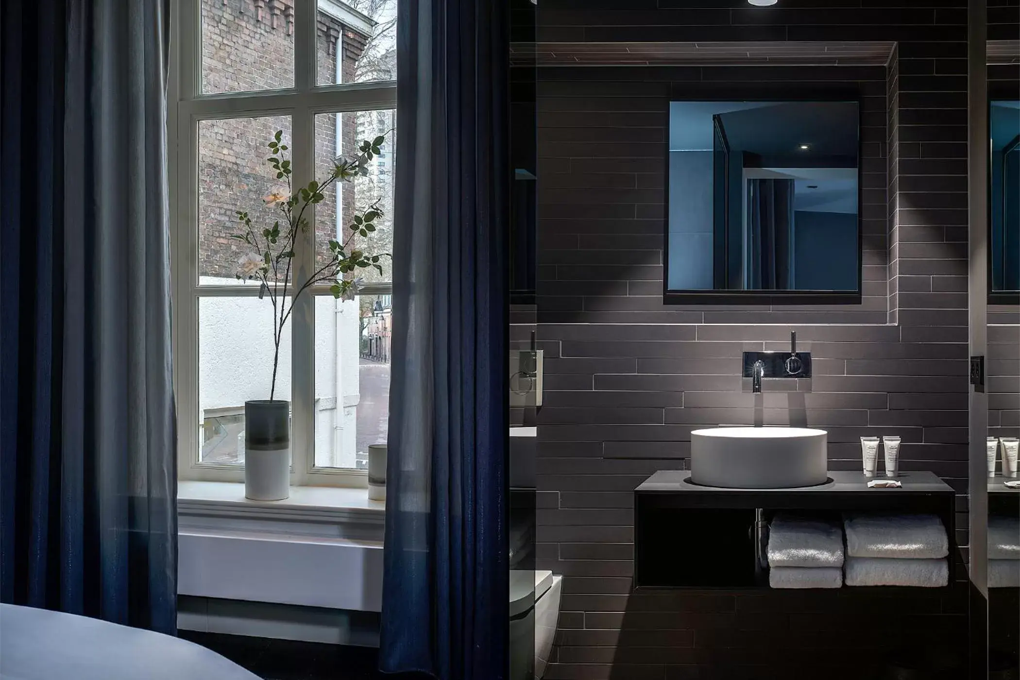 Bathroom in Kazerne - Member of Design Hotels