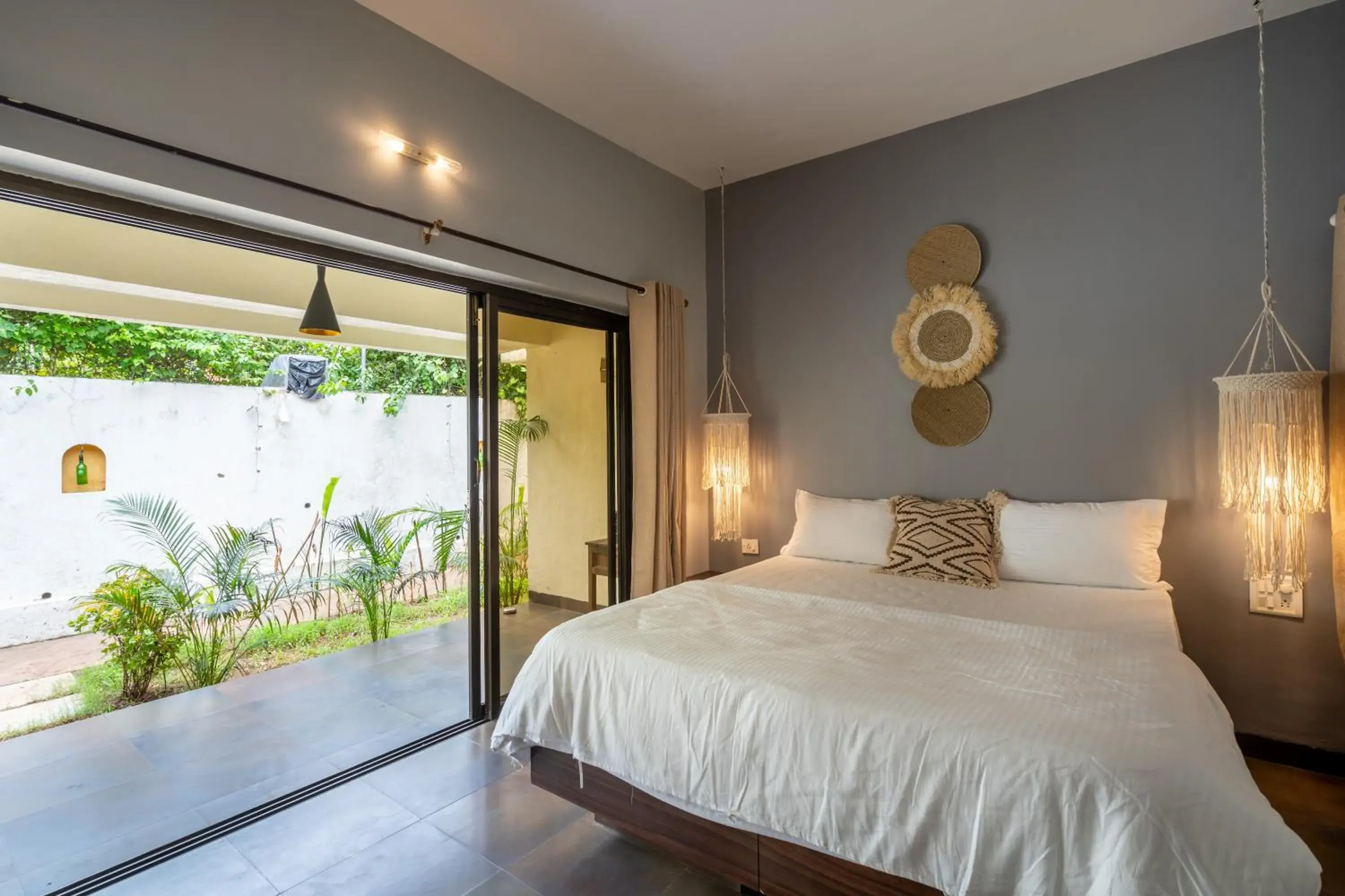 Bedroom, Bed in The Banyan Soul