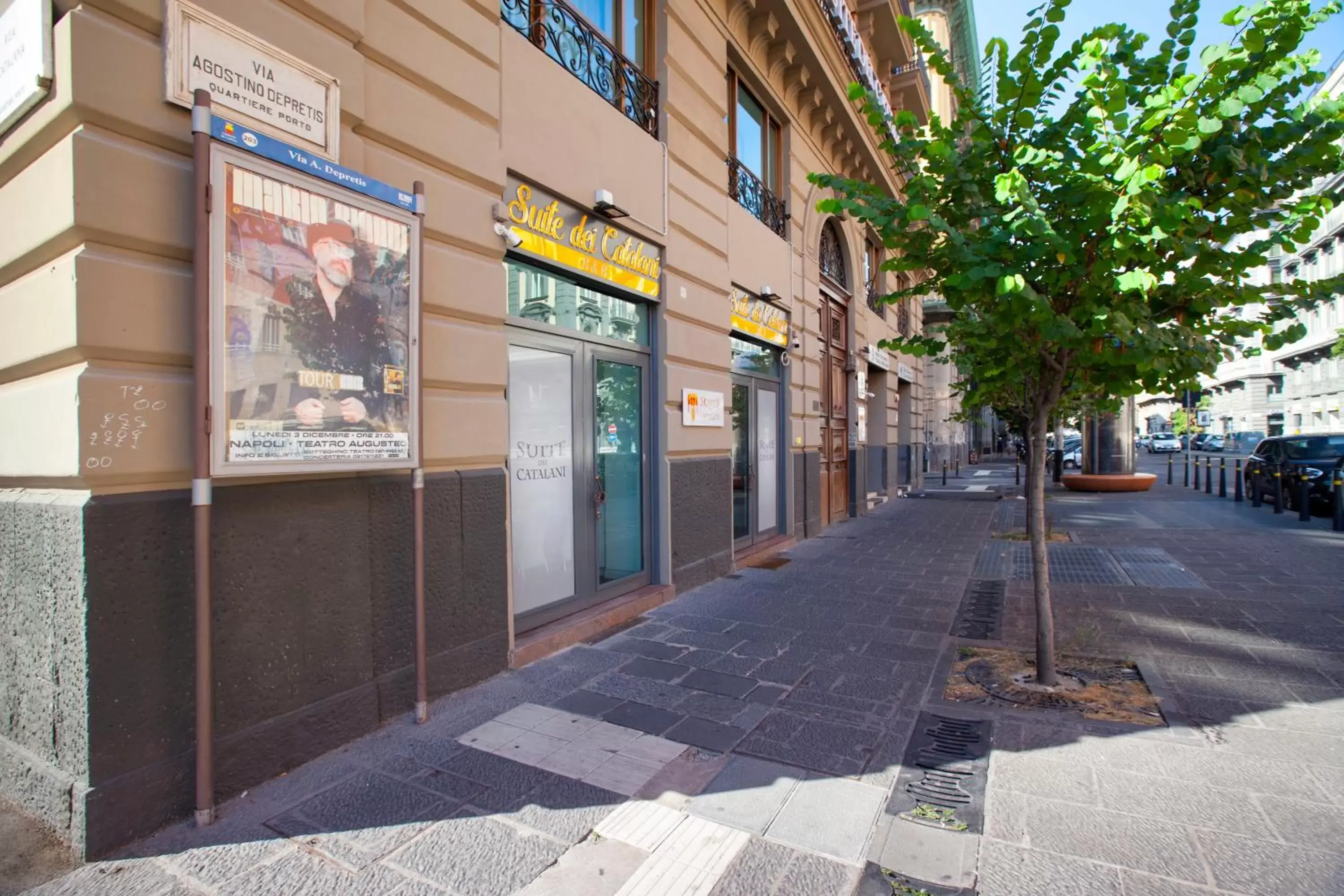 Restaurant/places to eat in Suite dei Catalani Restaurant/places to eat in Suite dei Catalani