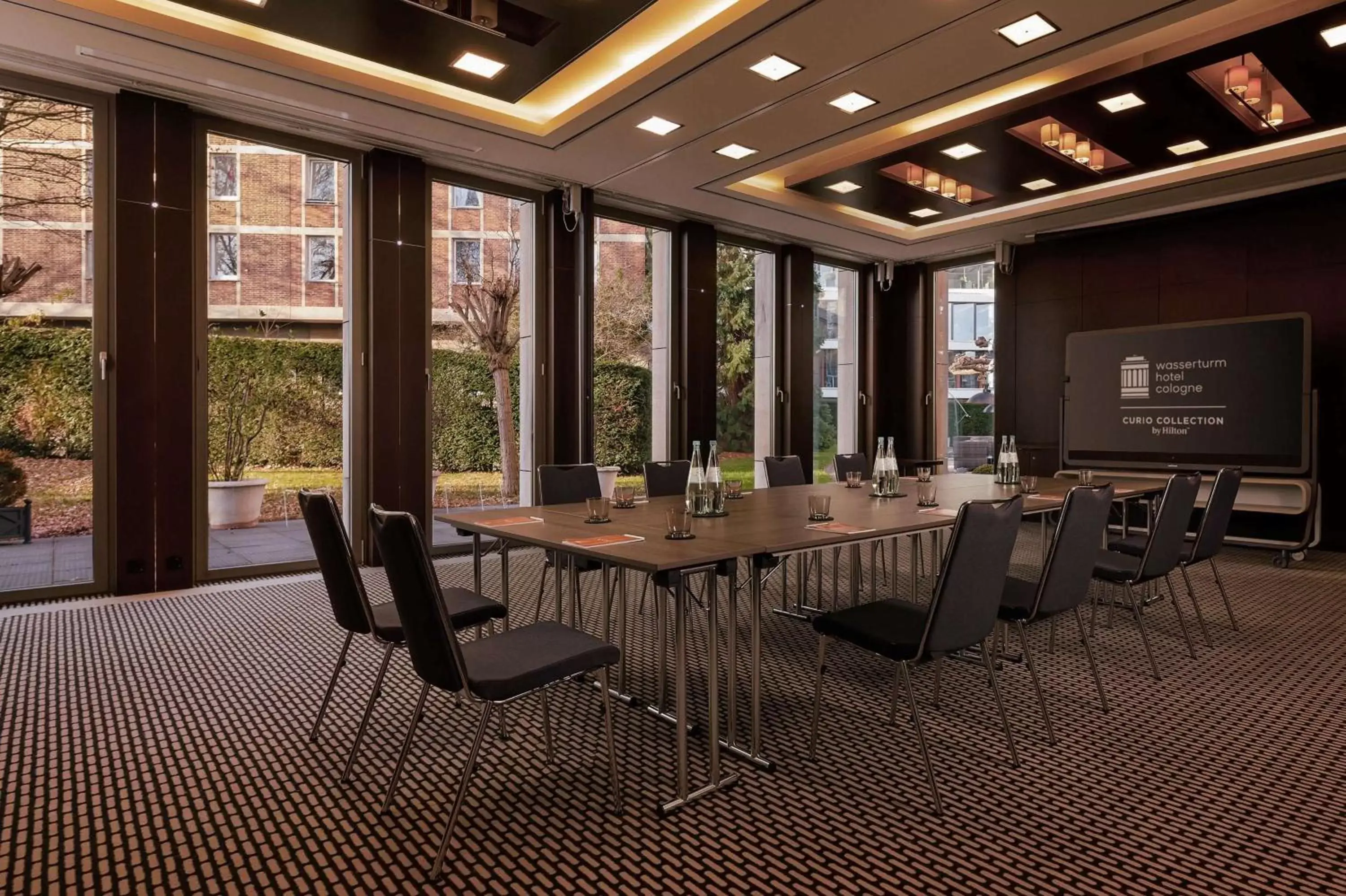 Meeting/conference room in Wasserturm Hotel Cologne, Curio Collection by Hilton