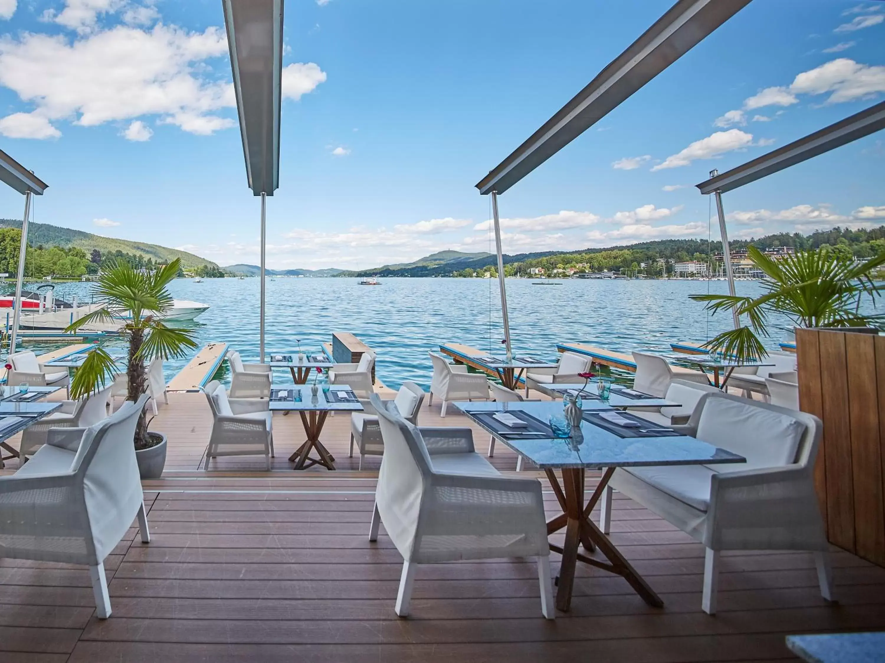 Restaurant/Places to Eat in Falkensteiner Schlosshotel Velden – The Leading Hotels of the World