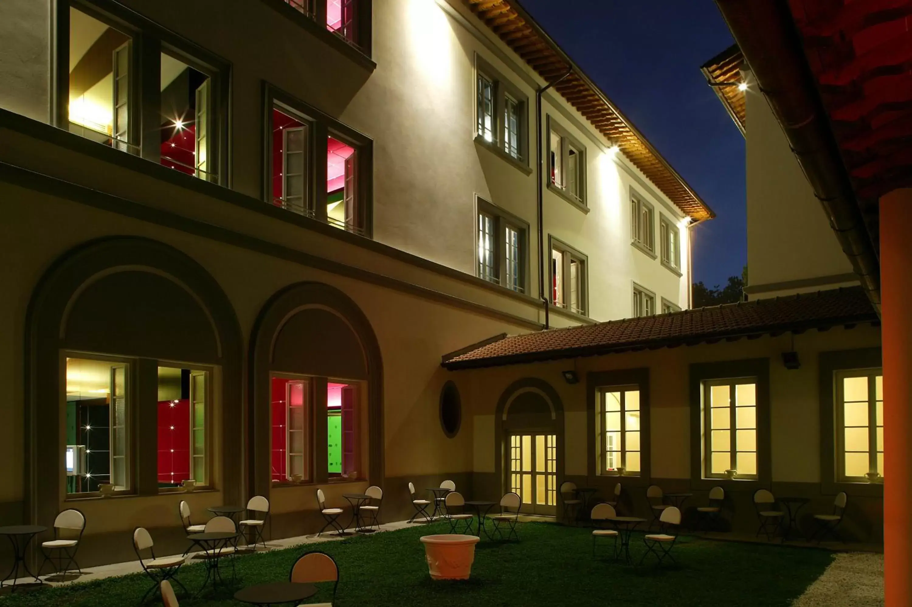 Facade/entrance, Property Building in UNAHOTELS Vittoria Firenze