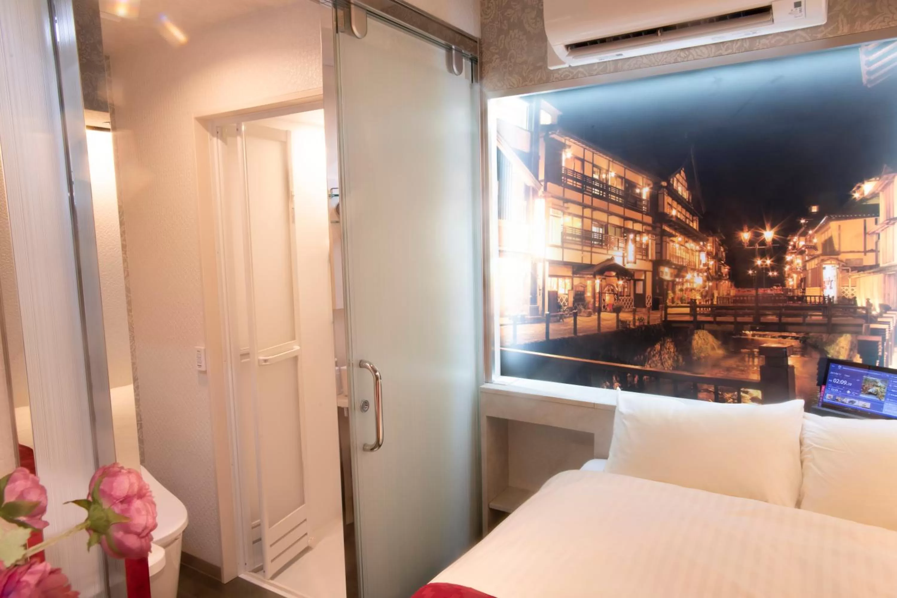 Photo of the whole room, Bed in Hotel Xcell Hiroshima Nagarekawa