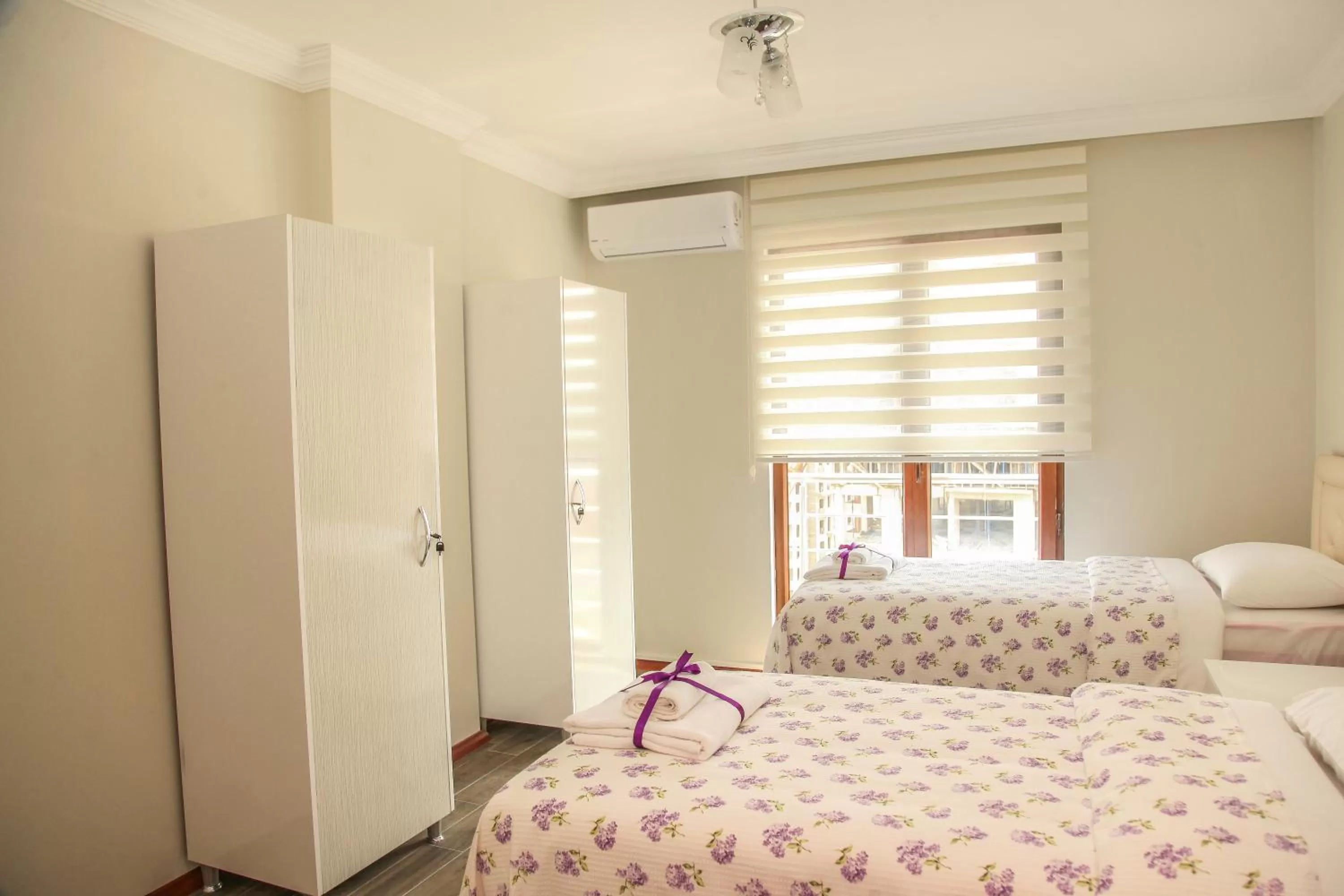 Photo of the whole room in Royal Inn Seza Residence