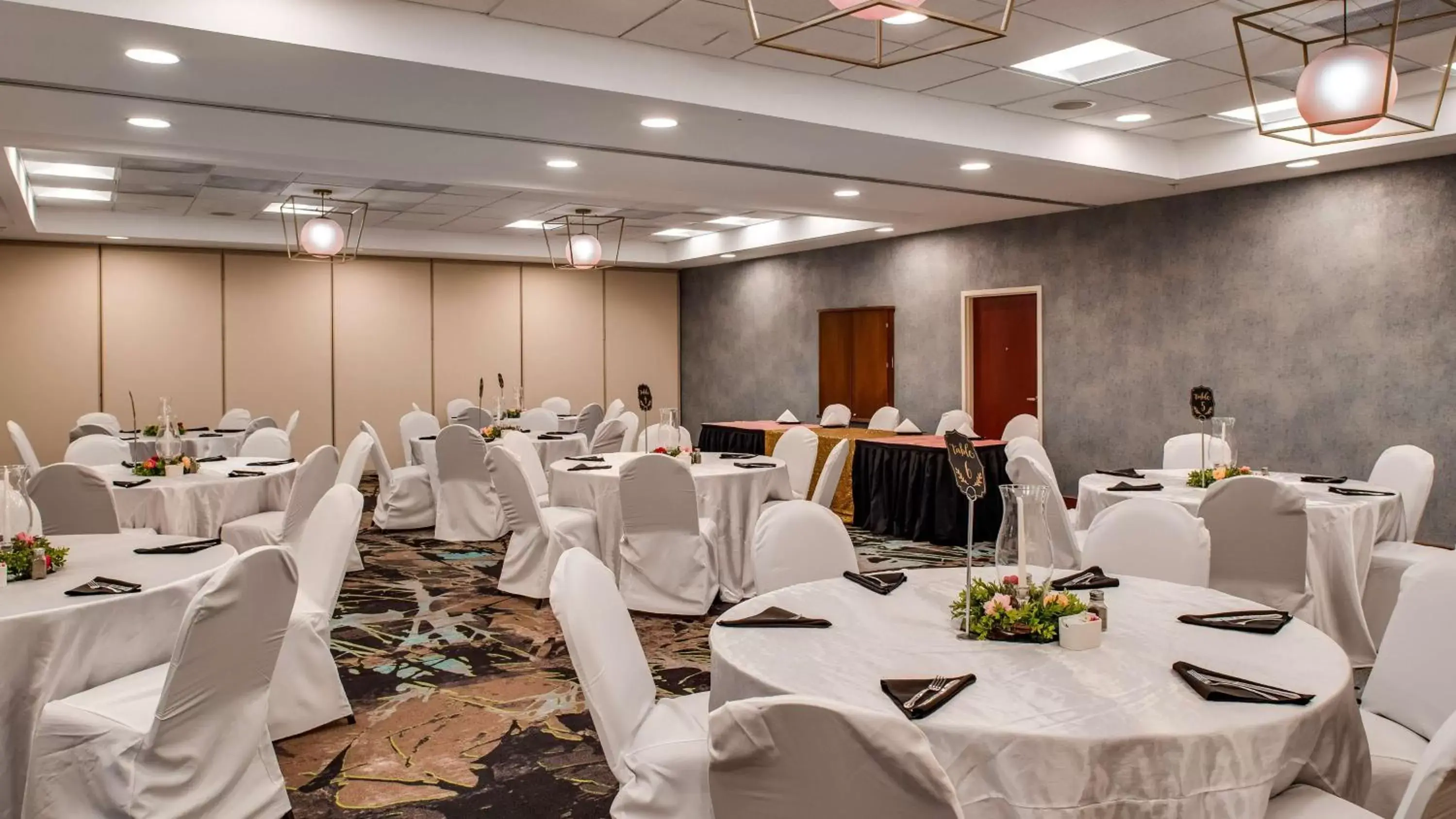 Photo of the whole room, Banquet Facilities in Best Western Premier Richmond City Gateway