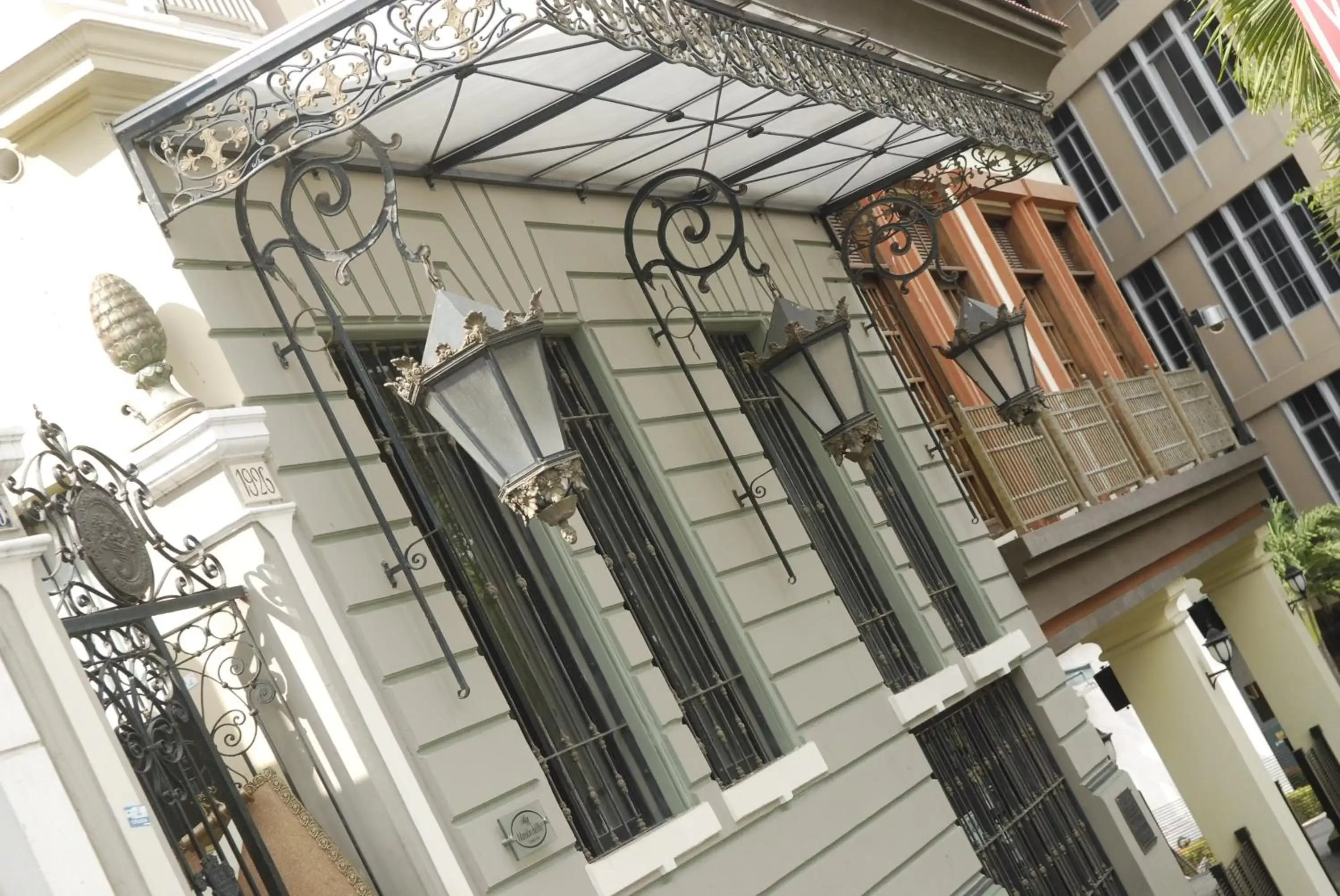 Facade/entrance, Property Building in Hotel Boutique Mansion Del Rio