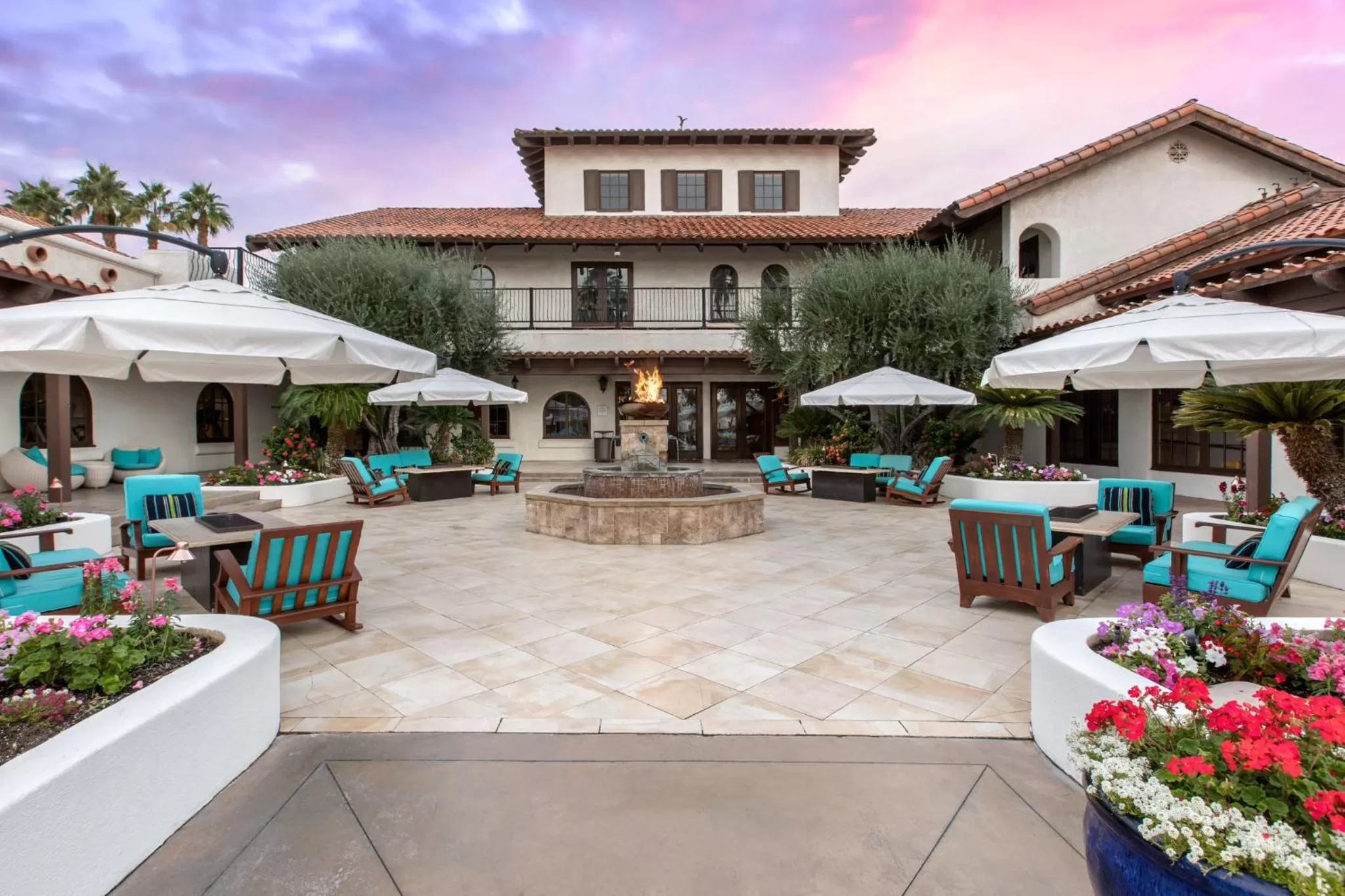 Property building in Omni Rancho Las Palmas Resort & Spa