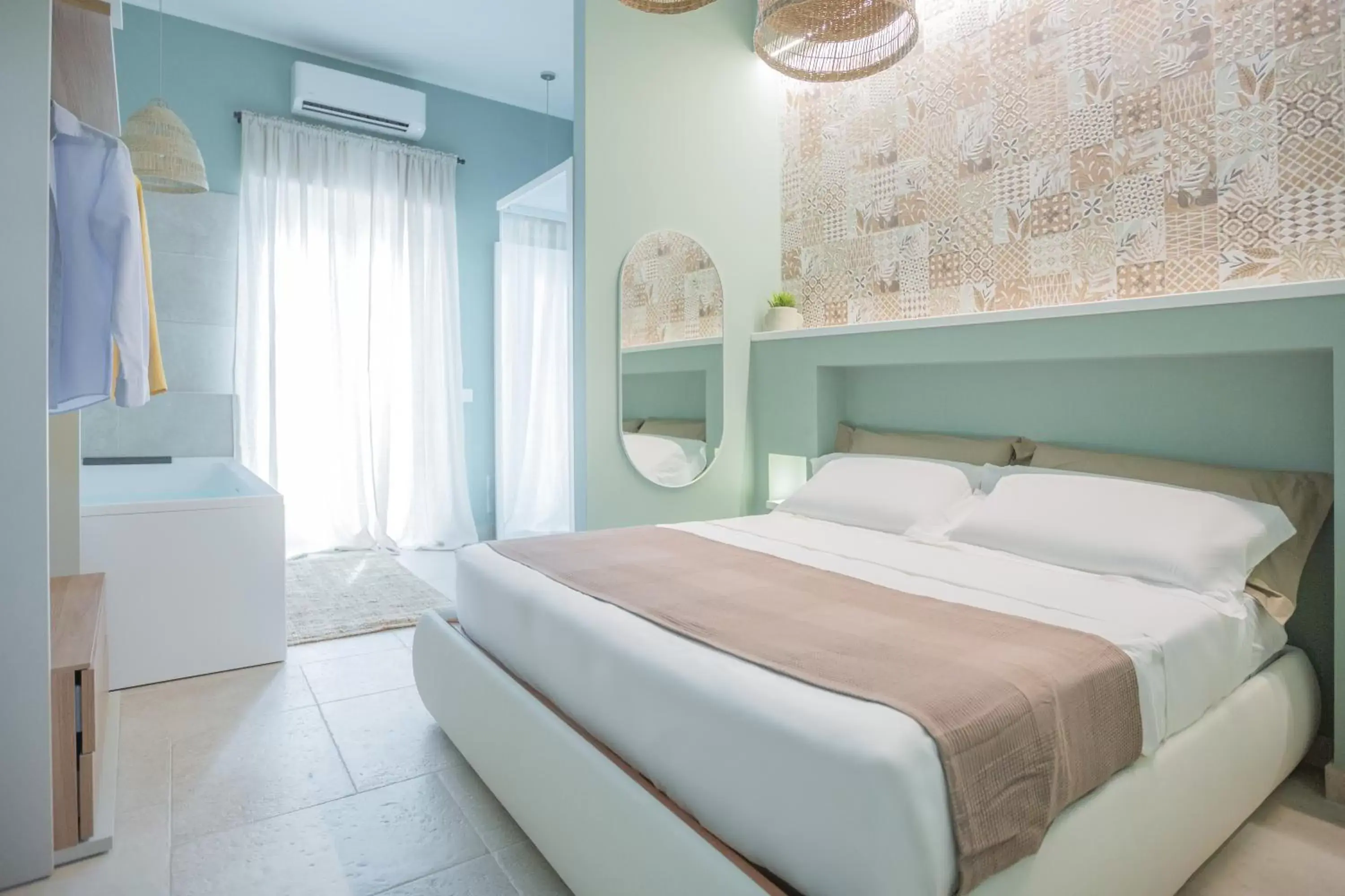 Bed in Filia Solis - Old Town SUITEs & SPA