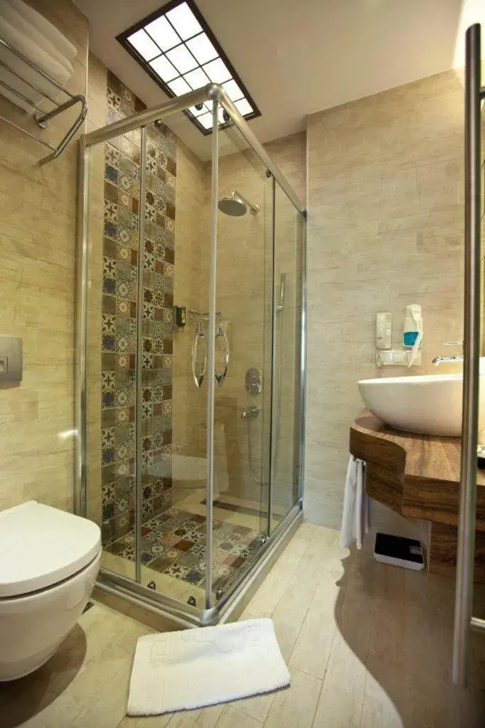 Bathroom in Collage Pera Hotel