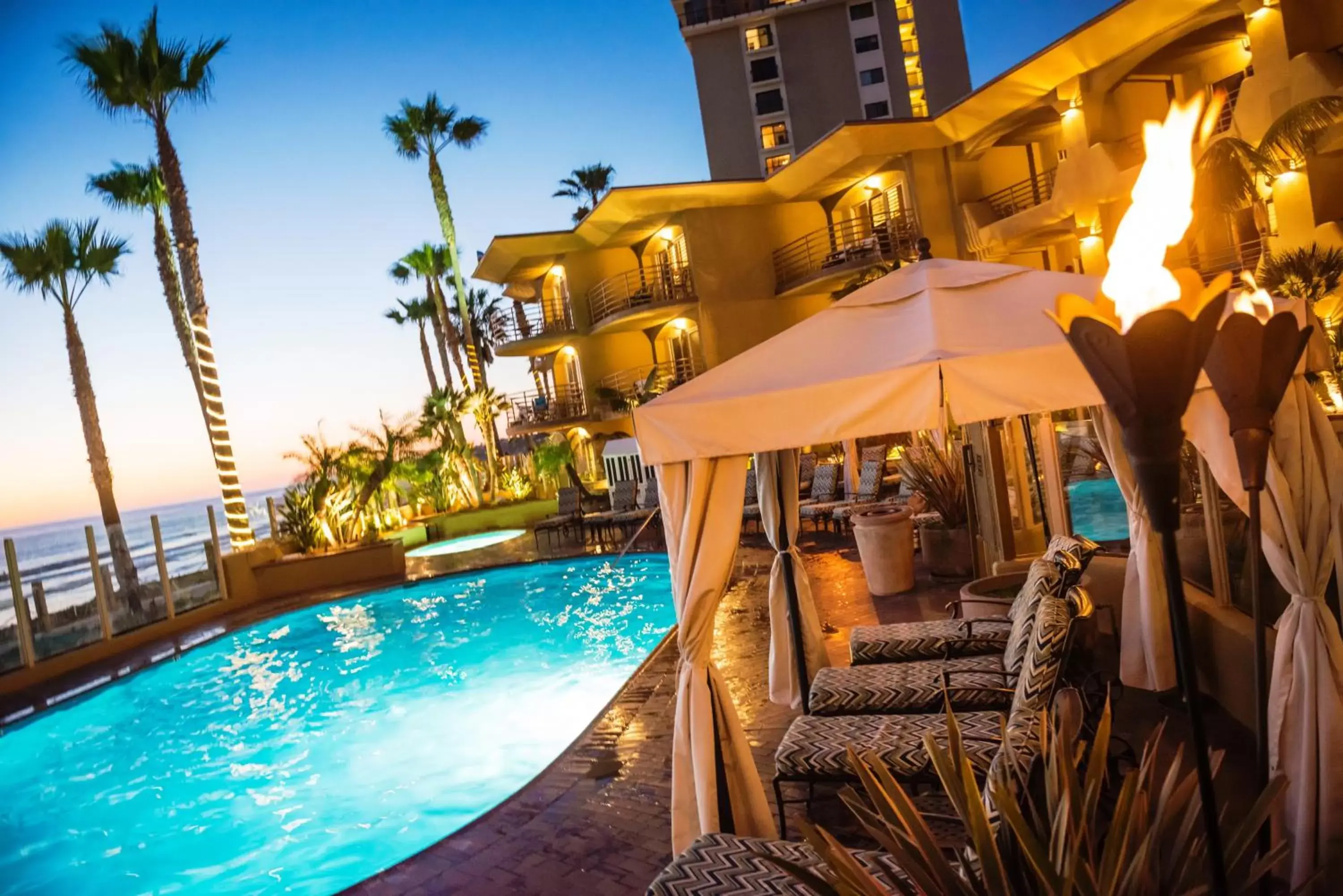 Swimming Pool in Pacific Terrace Hotel