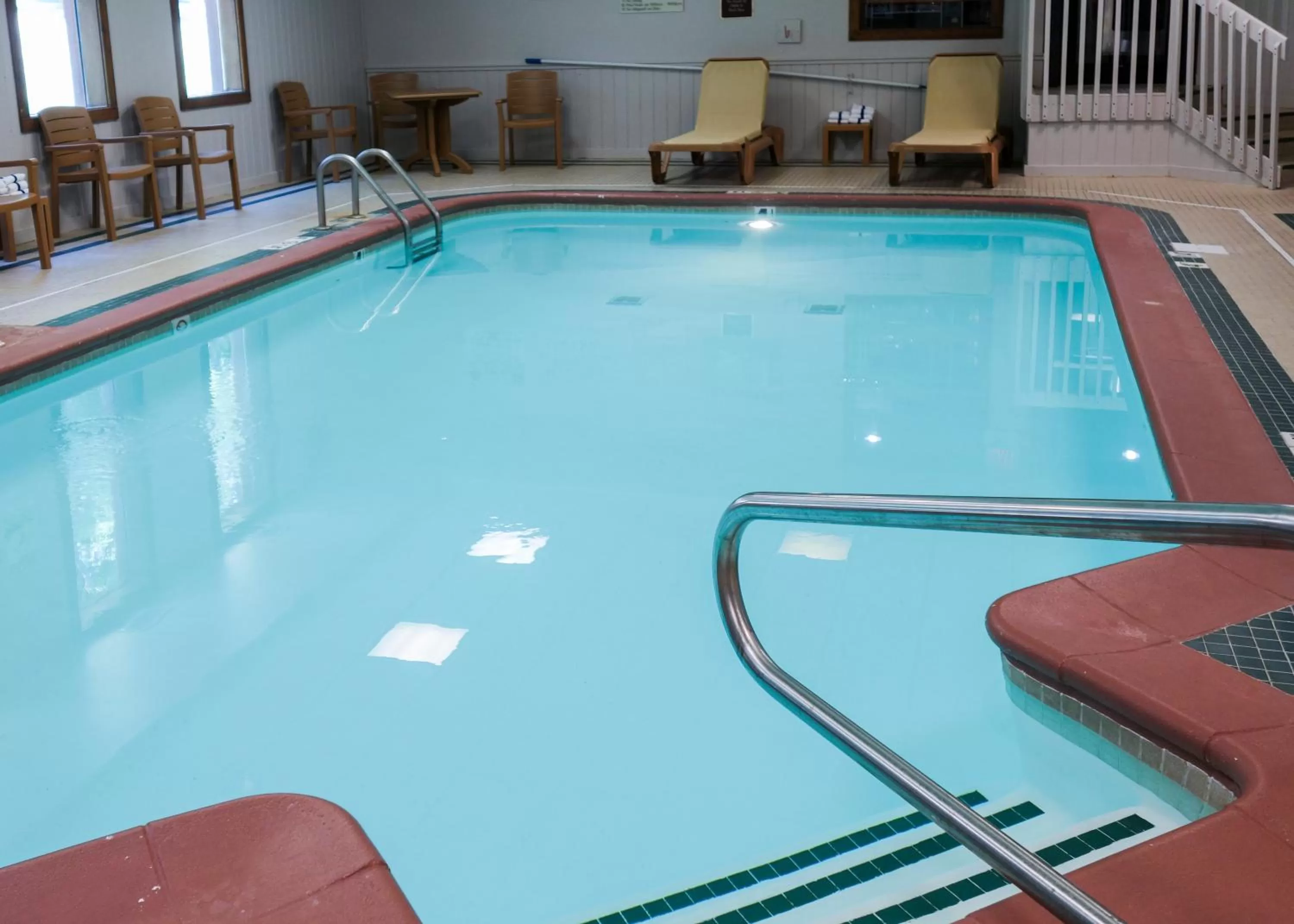 Swimming pool in Country Inn & Suites by Radisson, Mishawaka, IN