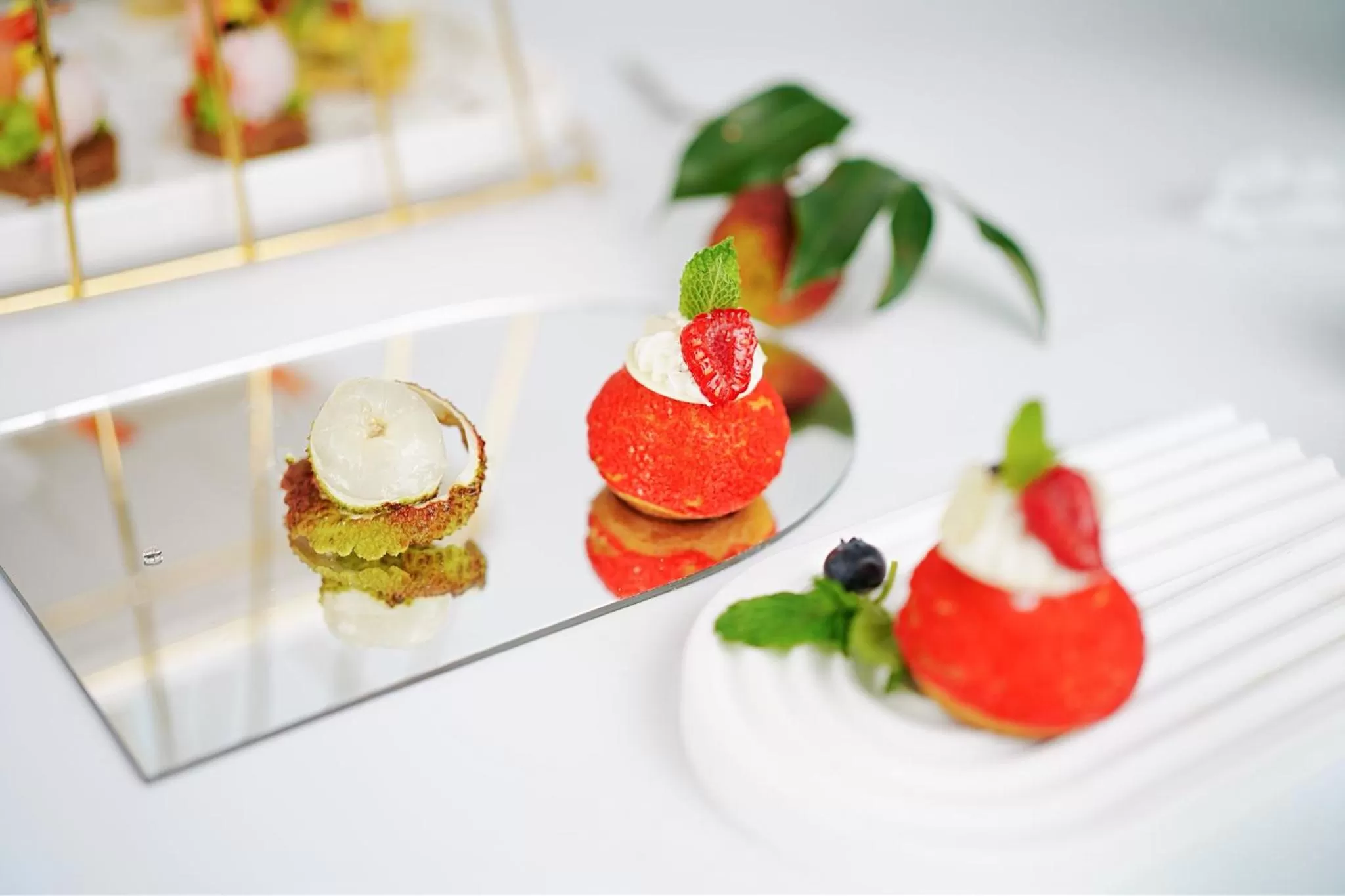 Lounge or bar in Crowne Plaza Shenzhen Nanshan by IHG