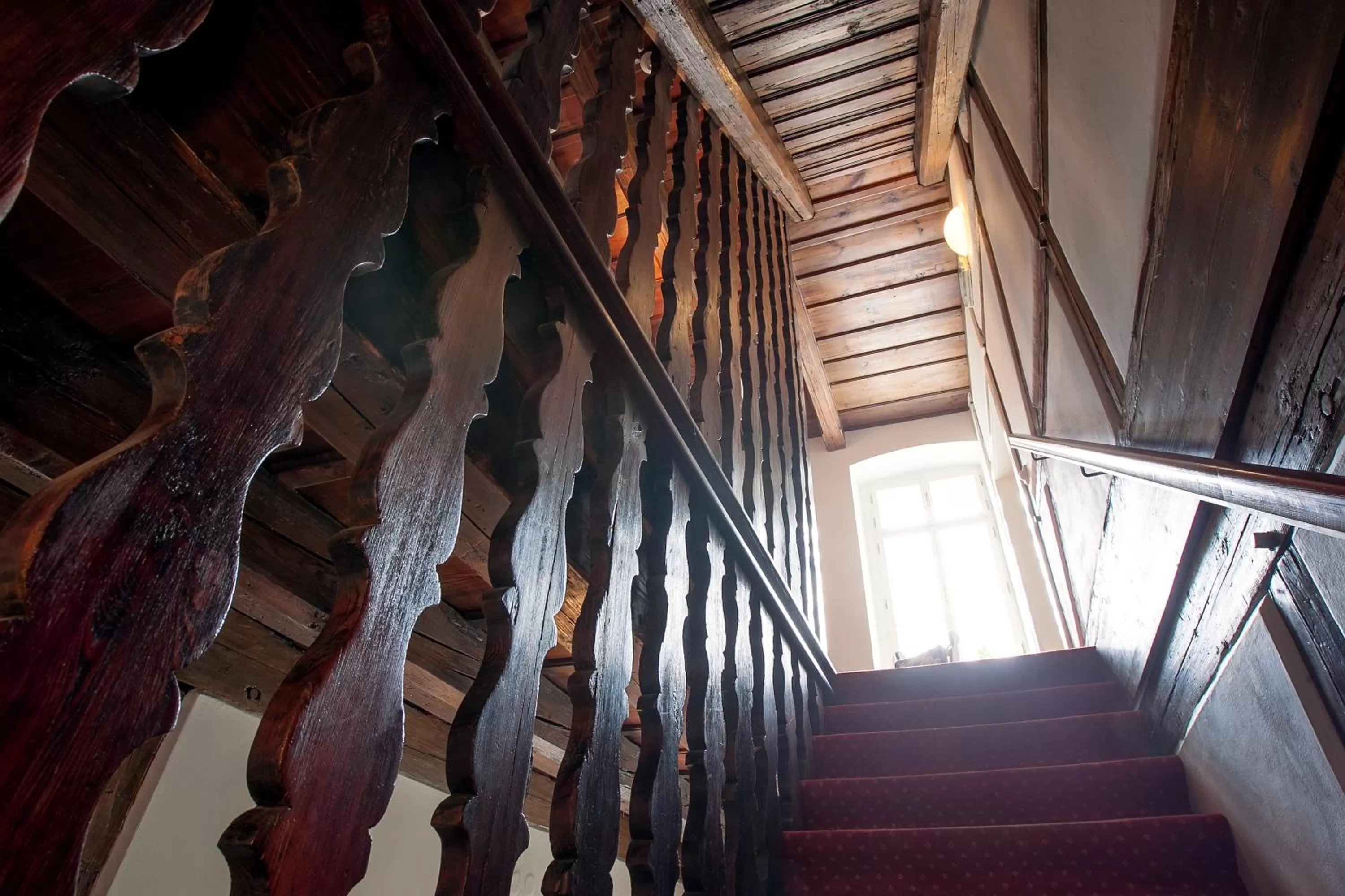 Property building in Tyn Yard Residence