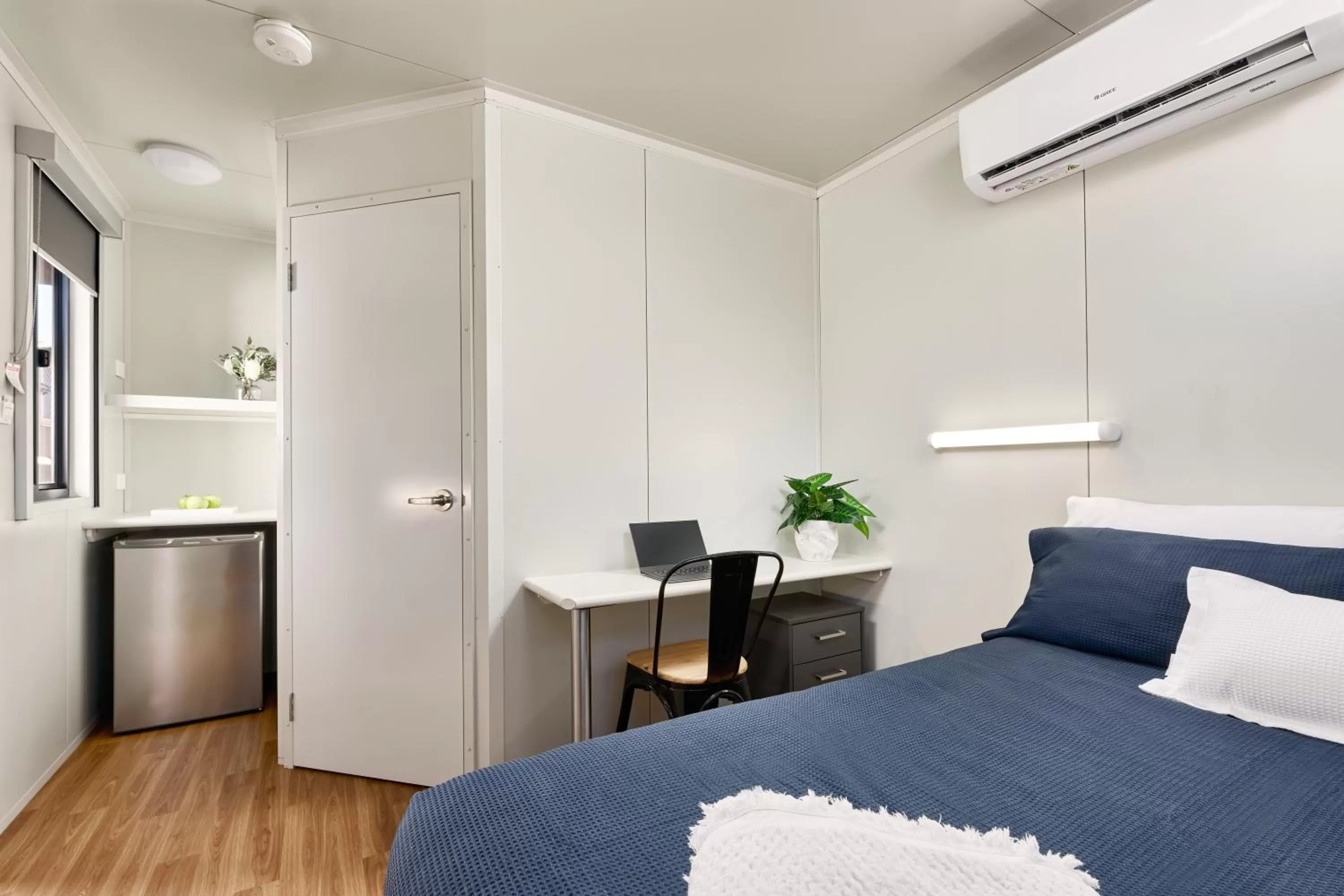 Bed in Red Sands Accommodation Newman