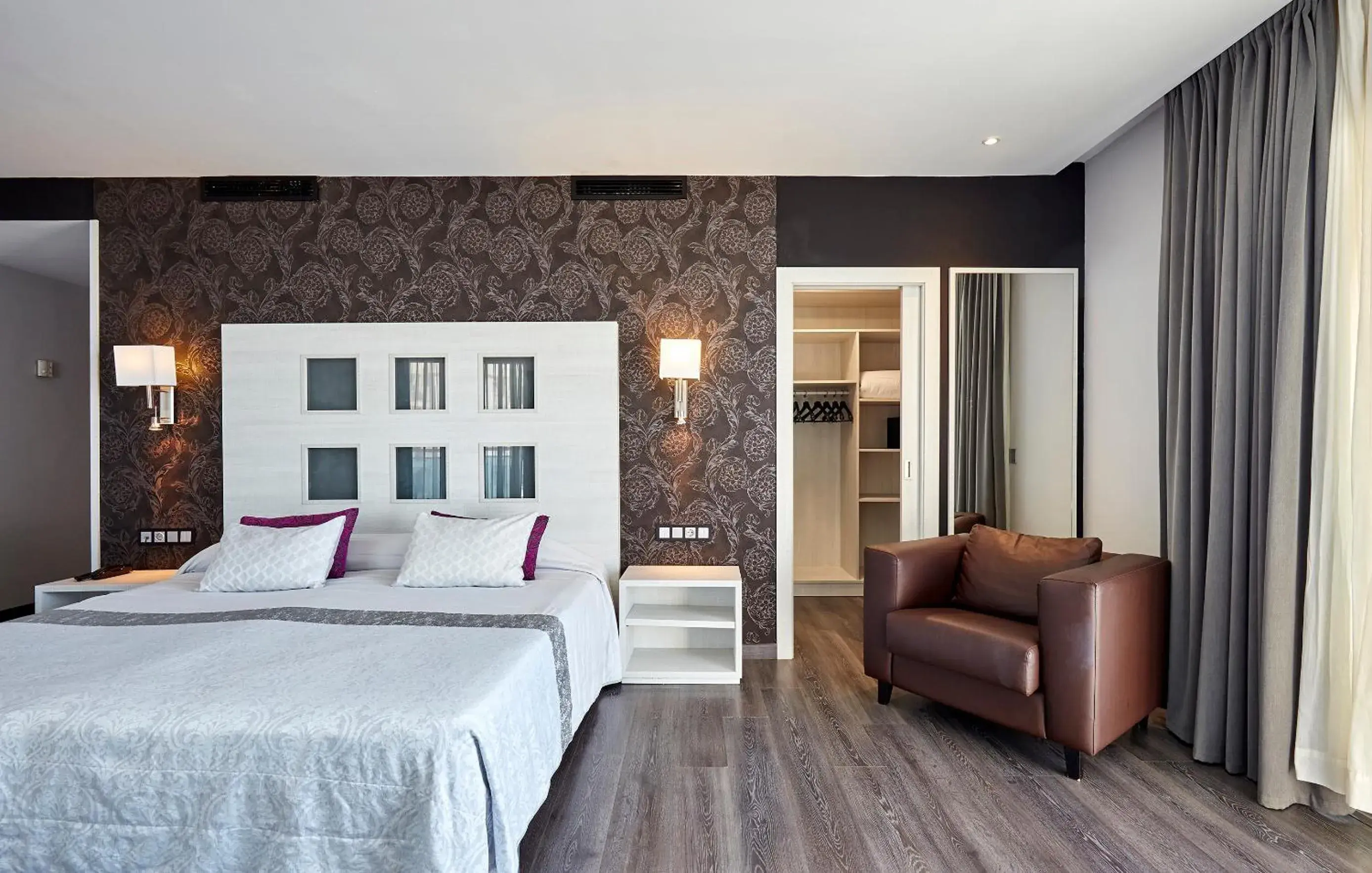 Bed in Hotel Surf Mar Bed in Hotel Surf Mar