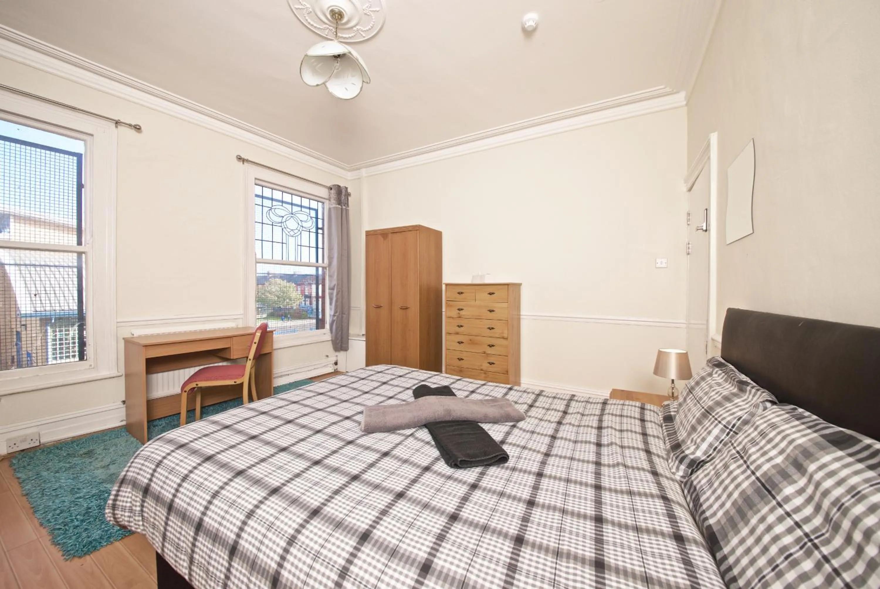 Bed in Liverpool City Stays - Lawrence Road BB1