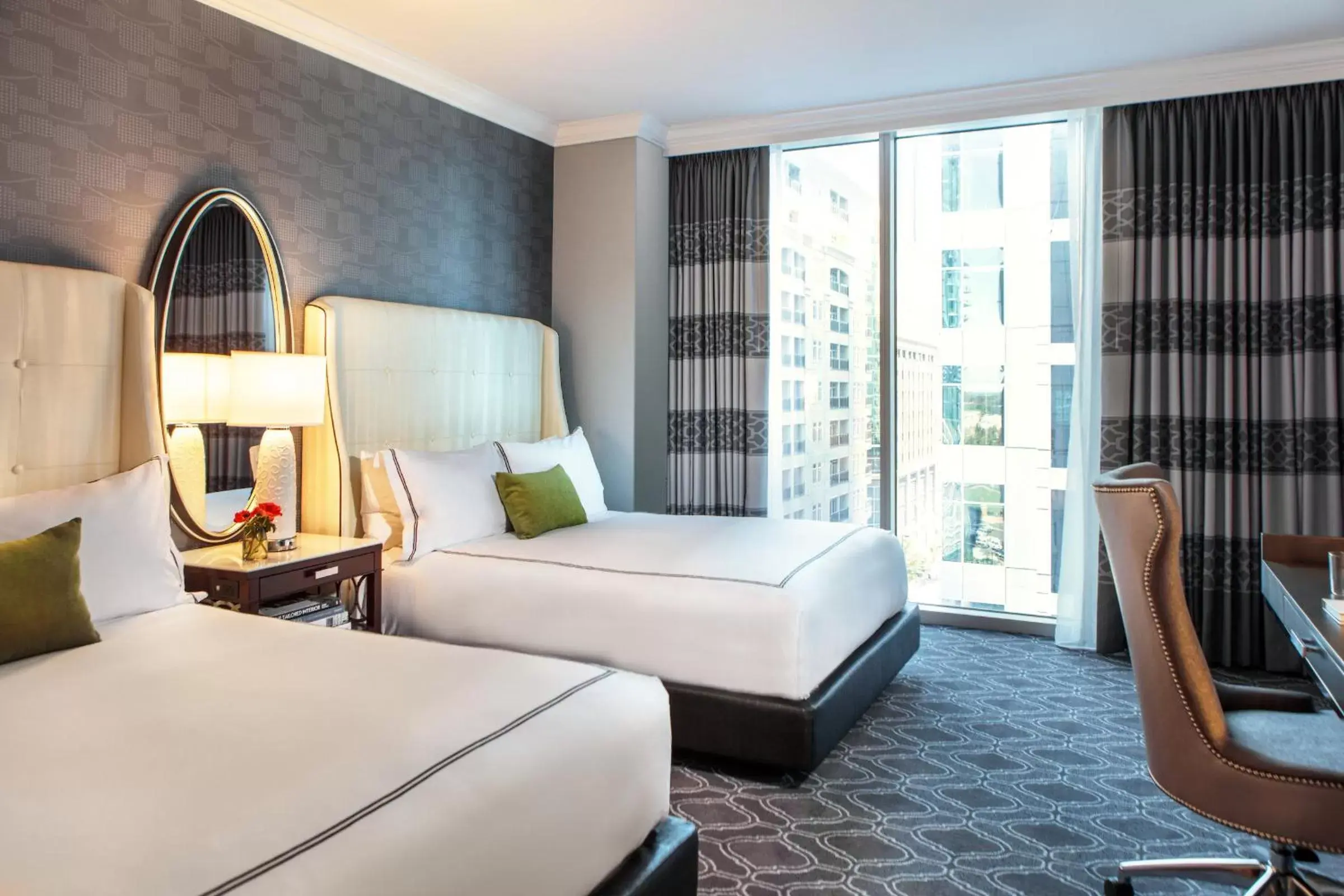 Photo of the whole room, Bed in Kimpton Tryon Park Hotel, an IHG Hotel