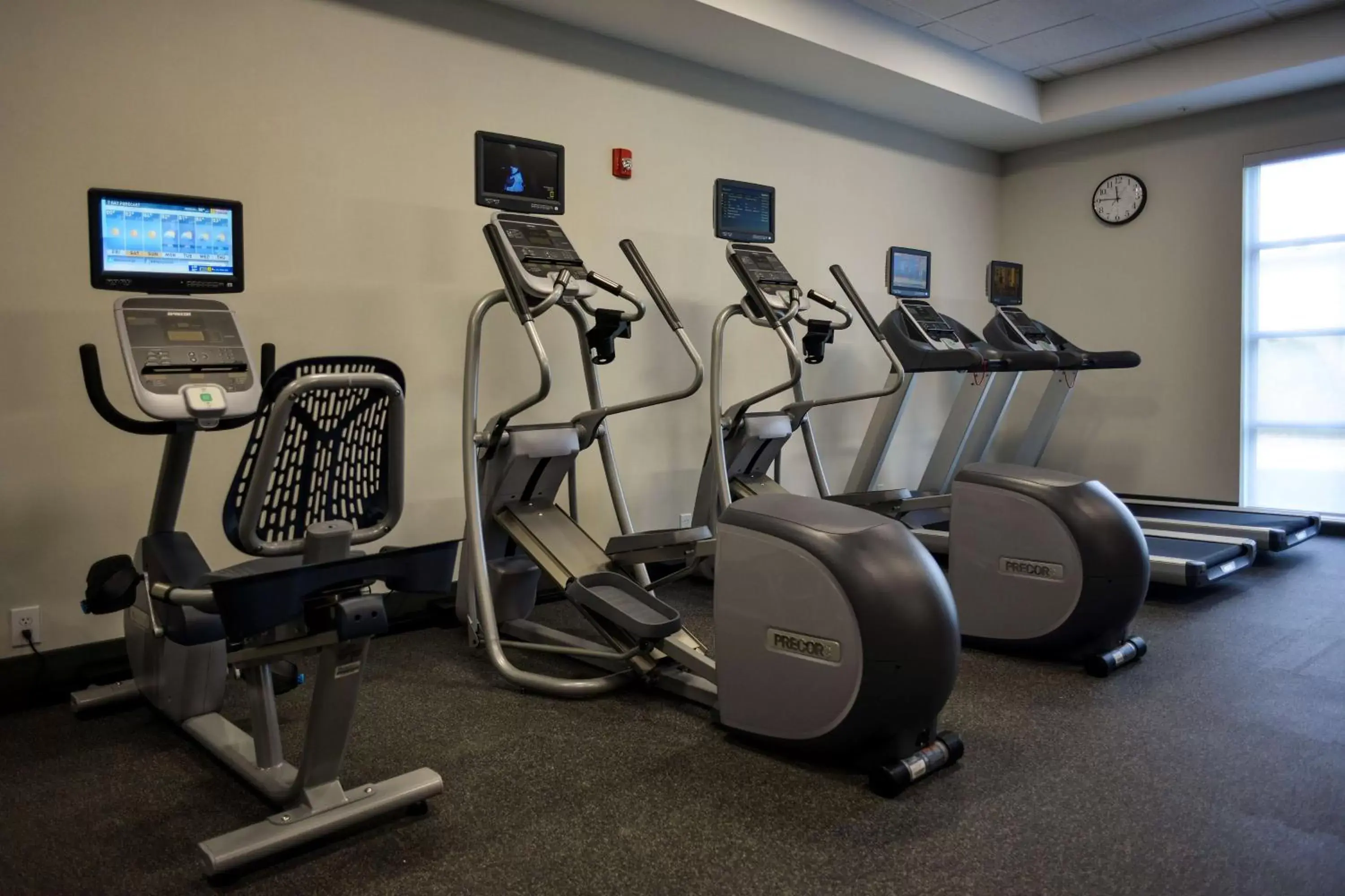 Fitness centre/facilities, Fitness Center/Facilities in Hilton Garden Inn Louisville Mall Of St. Matthews