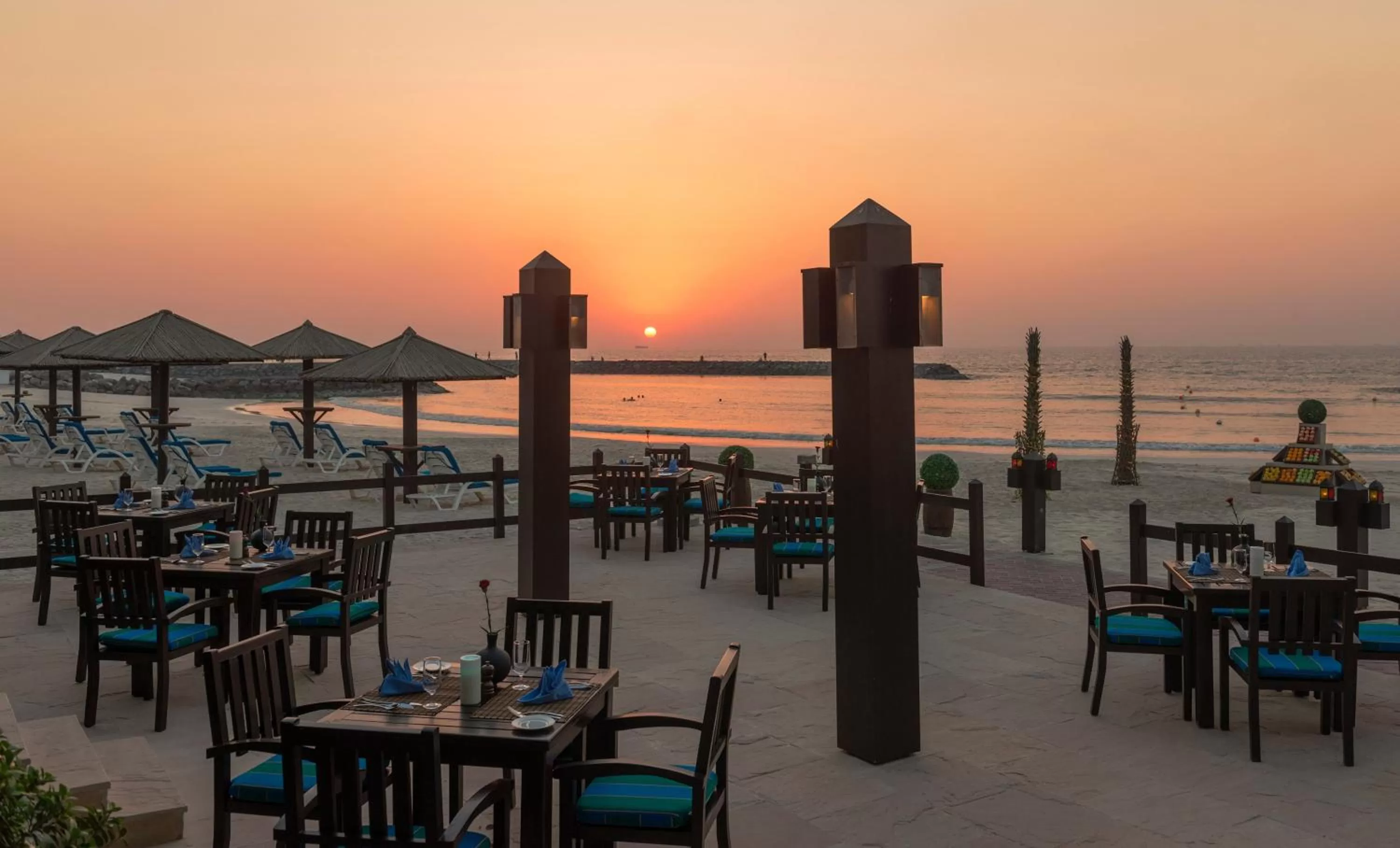 Restaurant/places to eat in Coral Beach Resort Sharjah