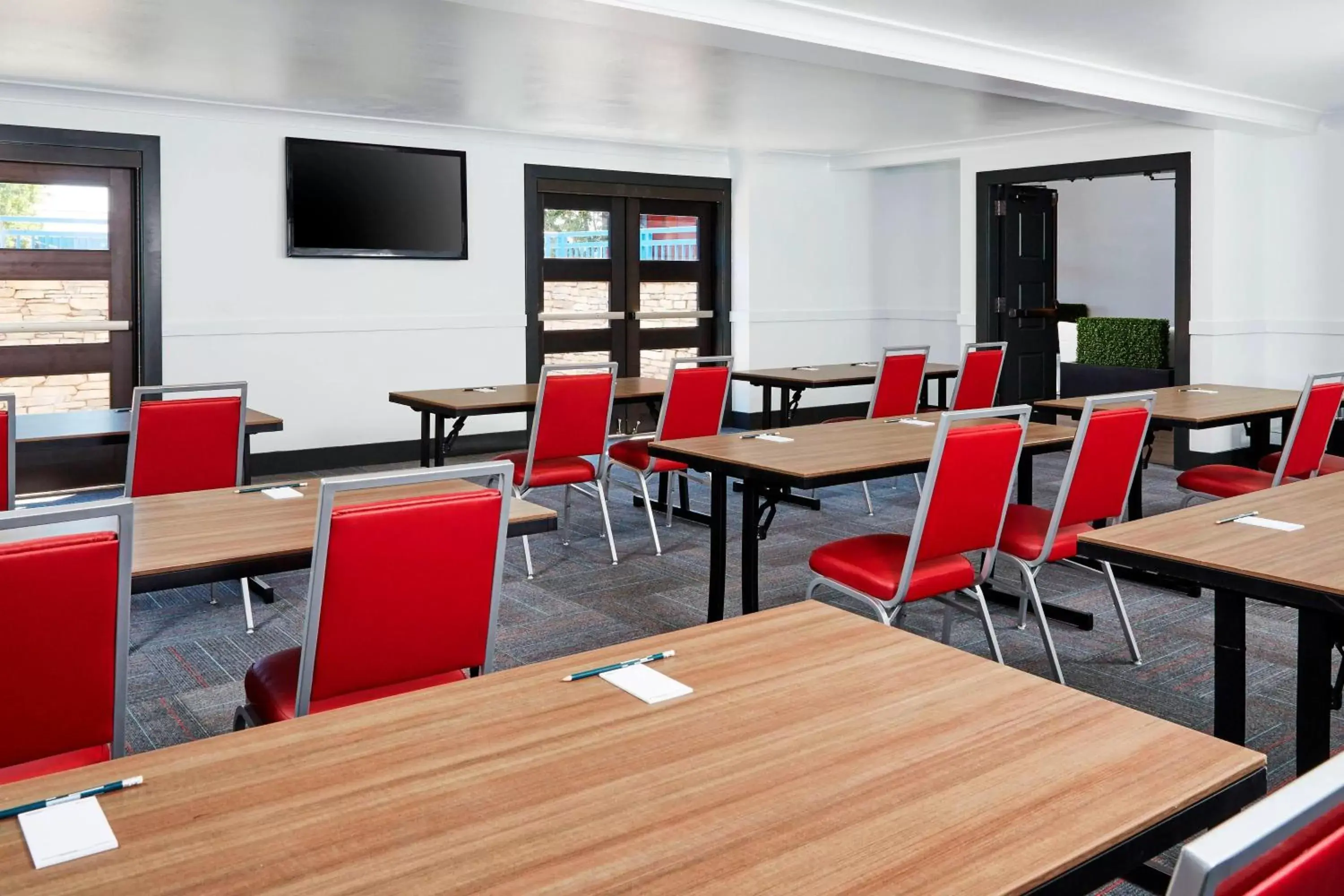 Meeting/conference room, Restaurant/Places to Eat in Aloft San Jose Cupertino