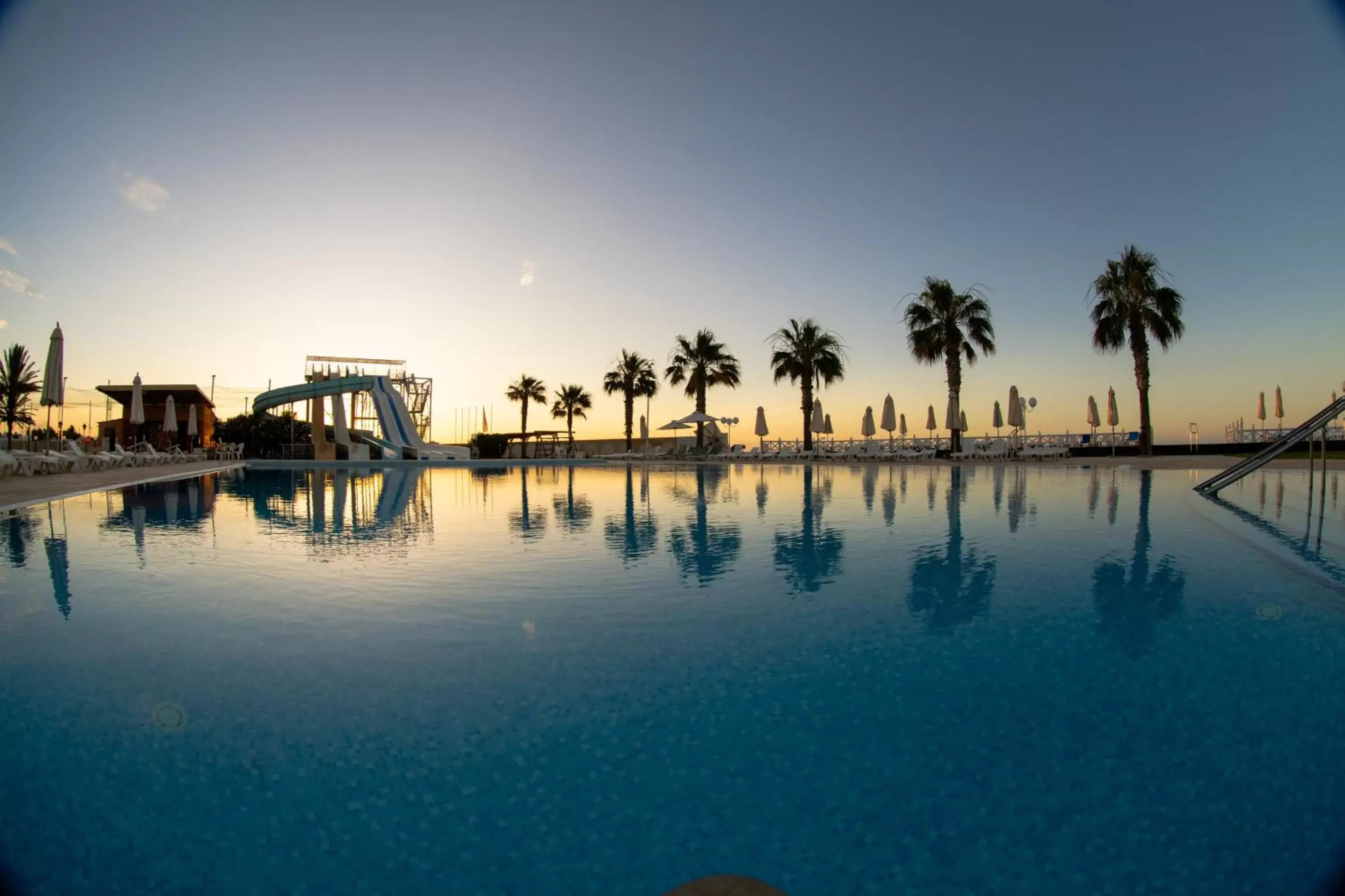 Swimming Pool in Khayam Garden Beach Resort & Spa