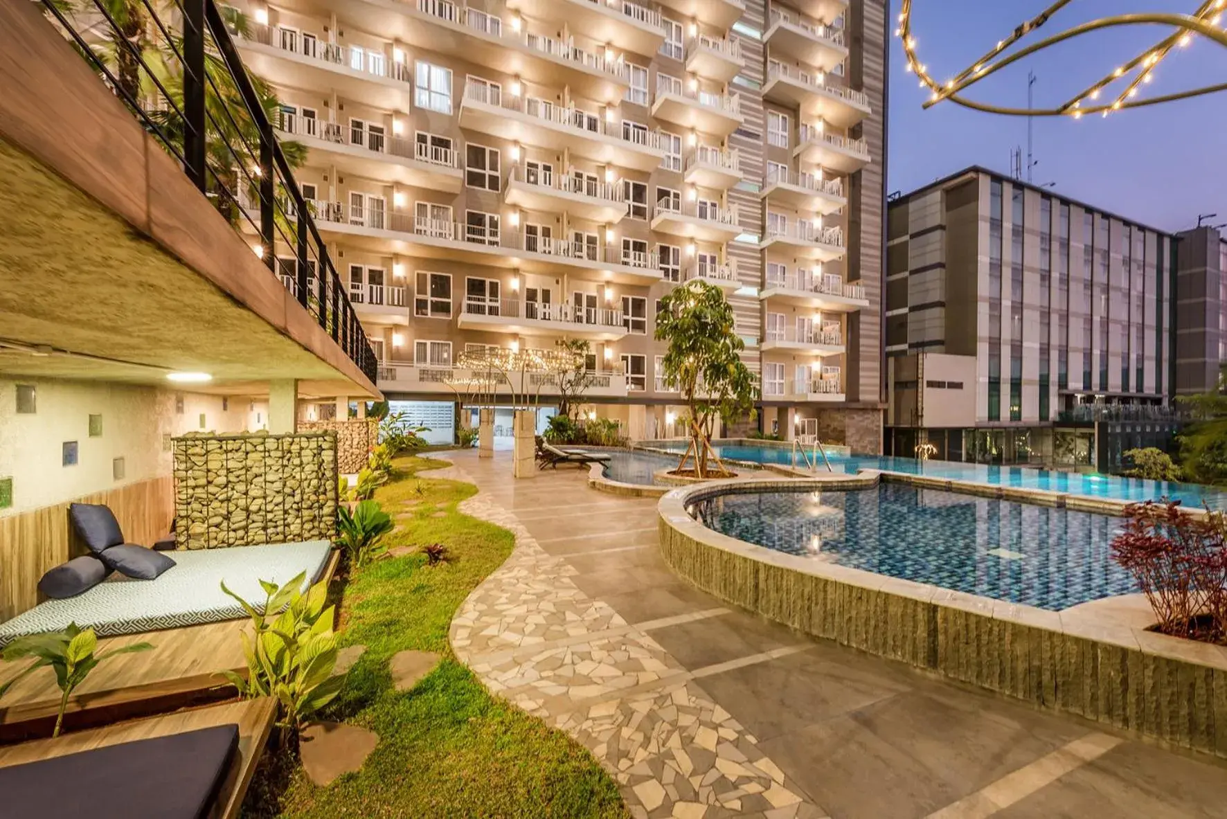 Garden, Swimming Pool in Grande Valore Hotel & Serviced-Apartment