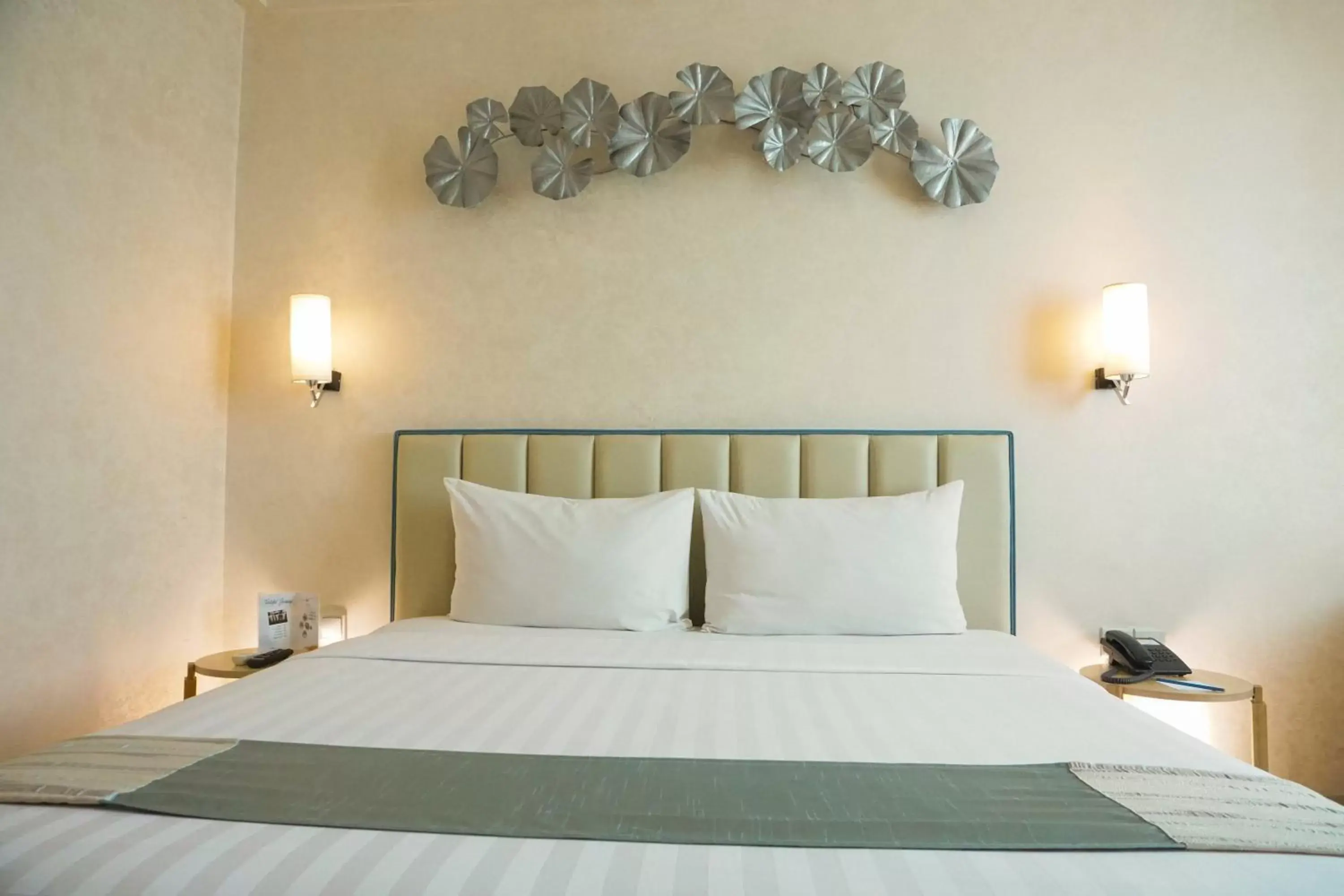 Bed in Solaris Hotel Malang