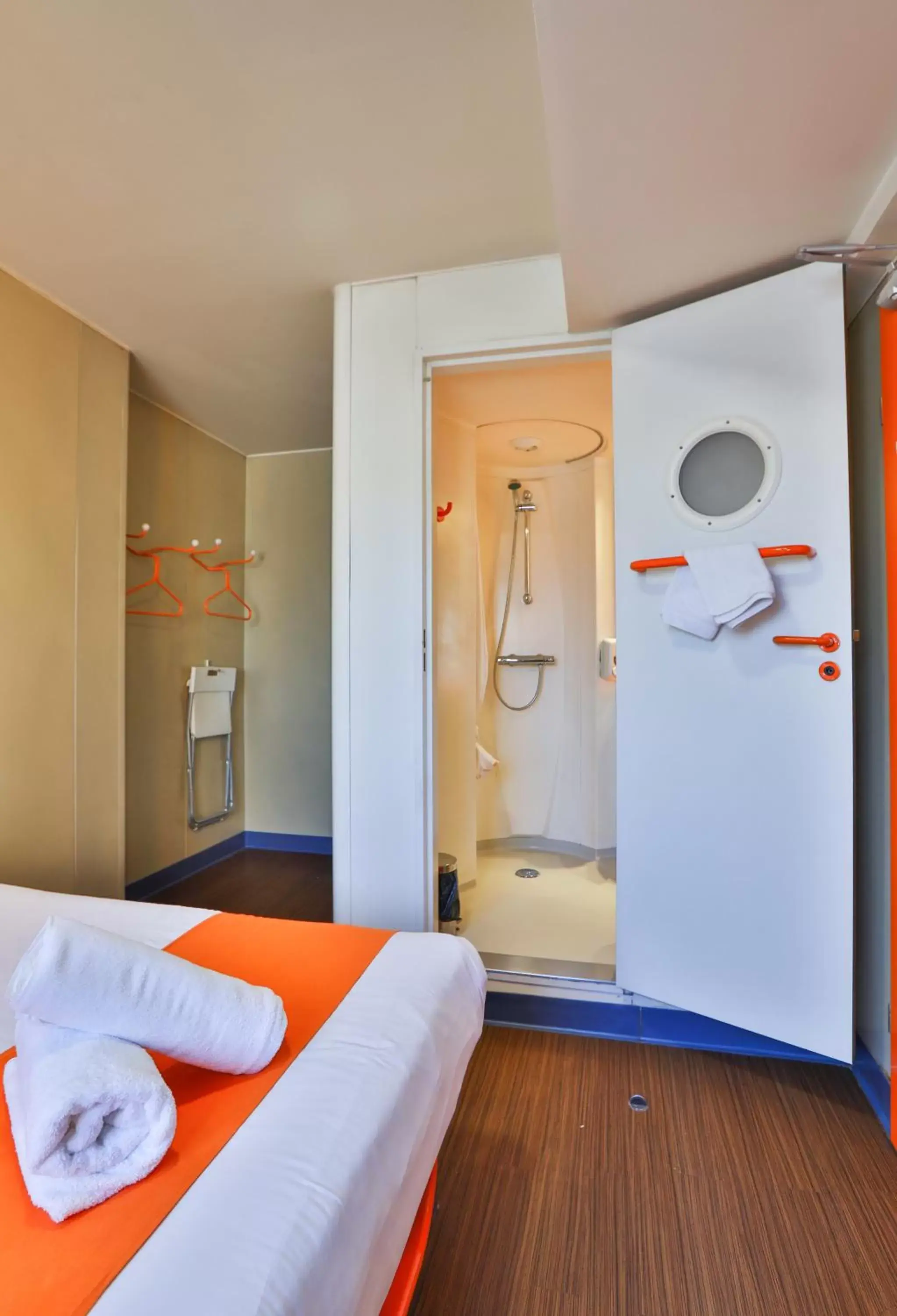 Photo of the whole room, Bed in easyHotel Sofia