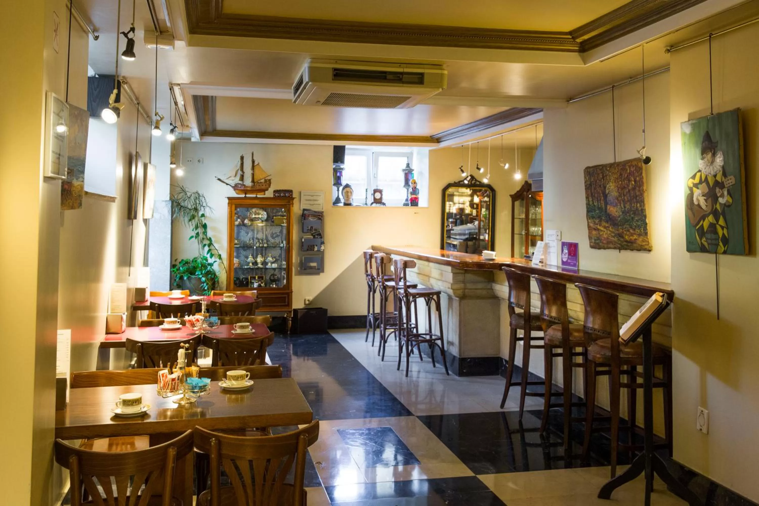 Lounge or bar in La Galería