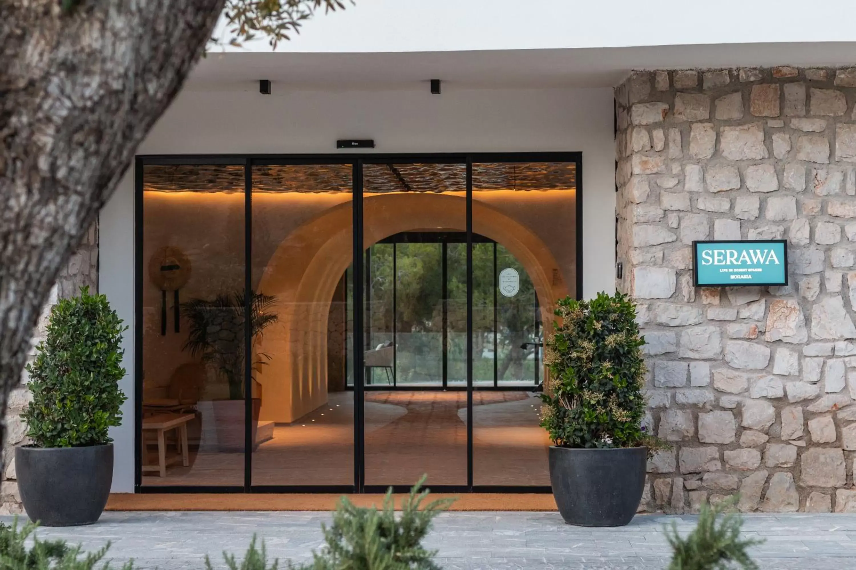 Facade/entrance in Hotel Serawa Moraira